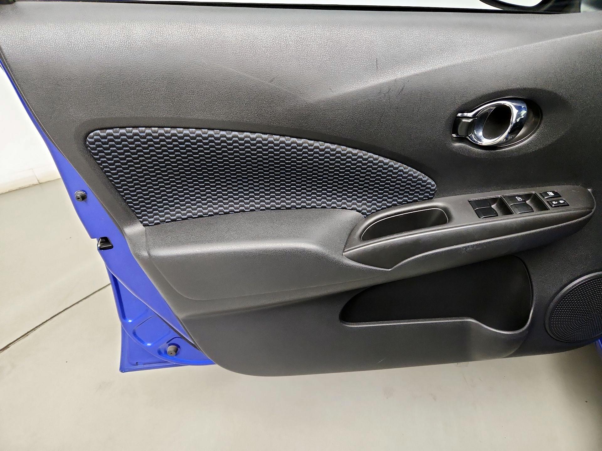Thumbnail: 2015 Nissan Versa Note - 12