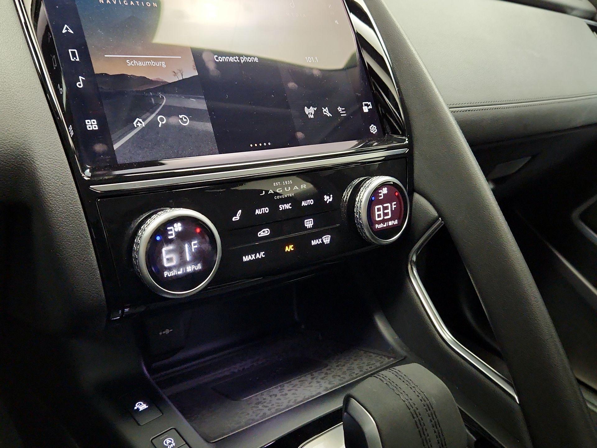 Thumbnail: 2023 Jaguar E-Pace - 17