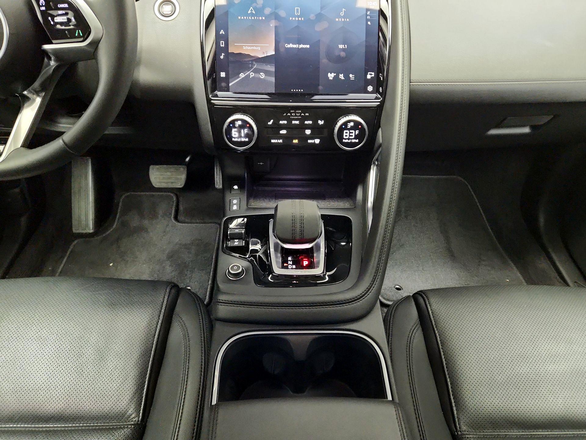 Thumbnail: 2023 Jaguar E-Pace - 18