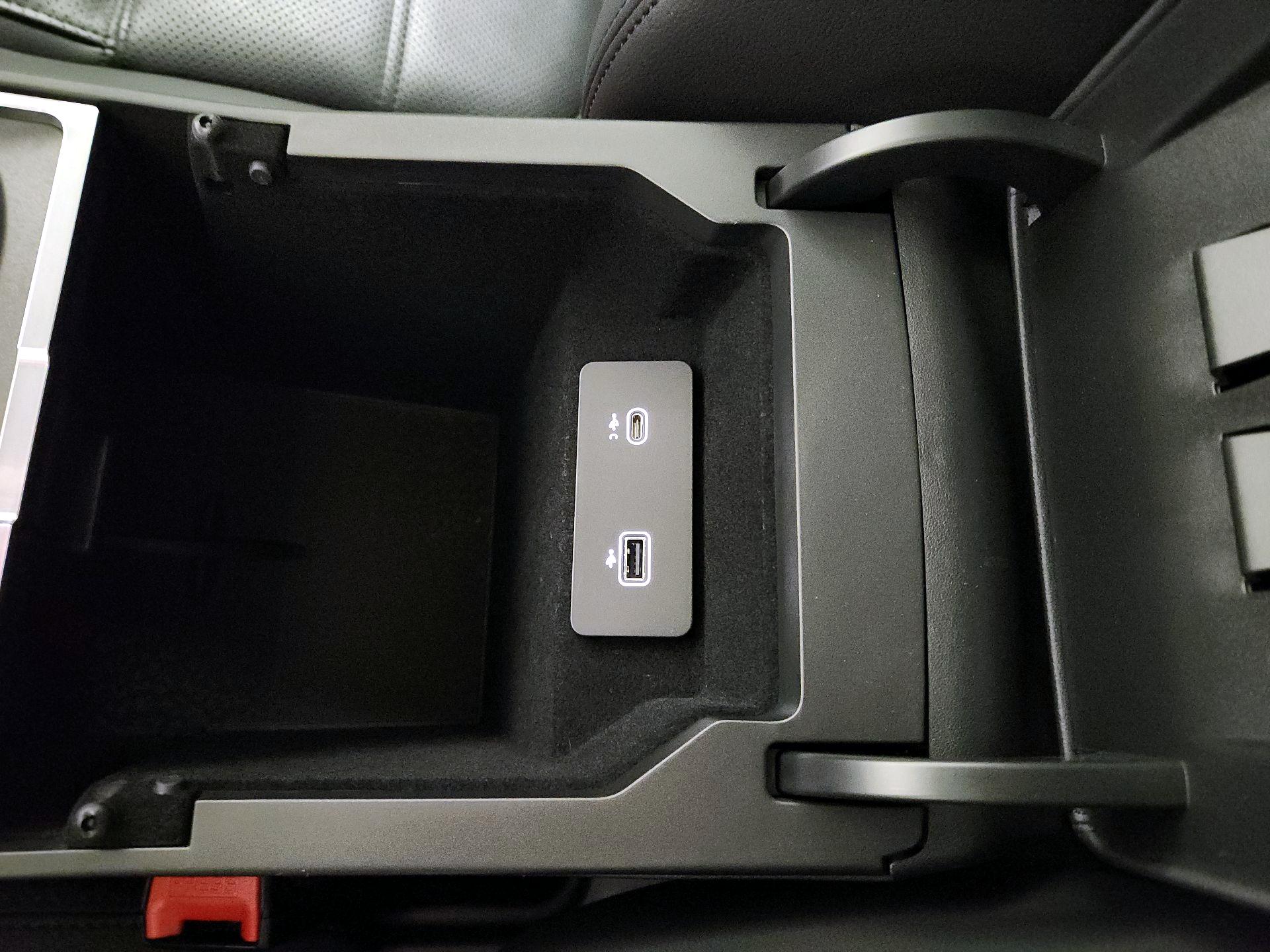 Thumbnail: 2023 Jaguar E-Pace - 19