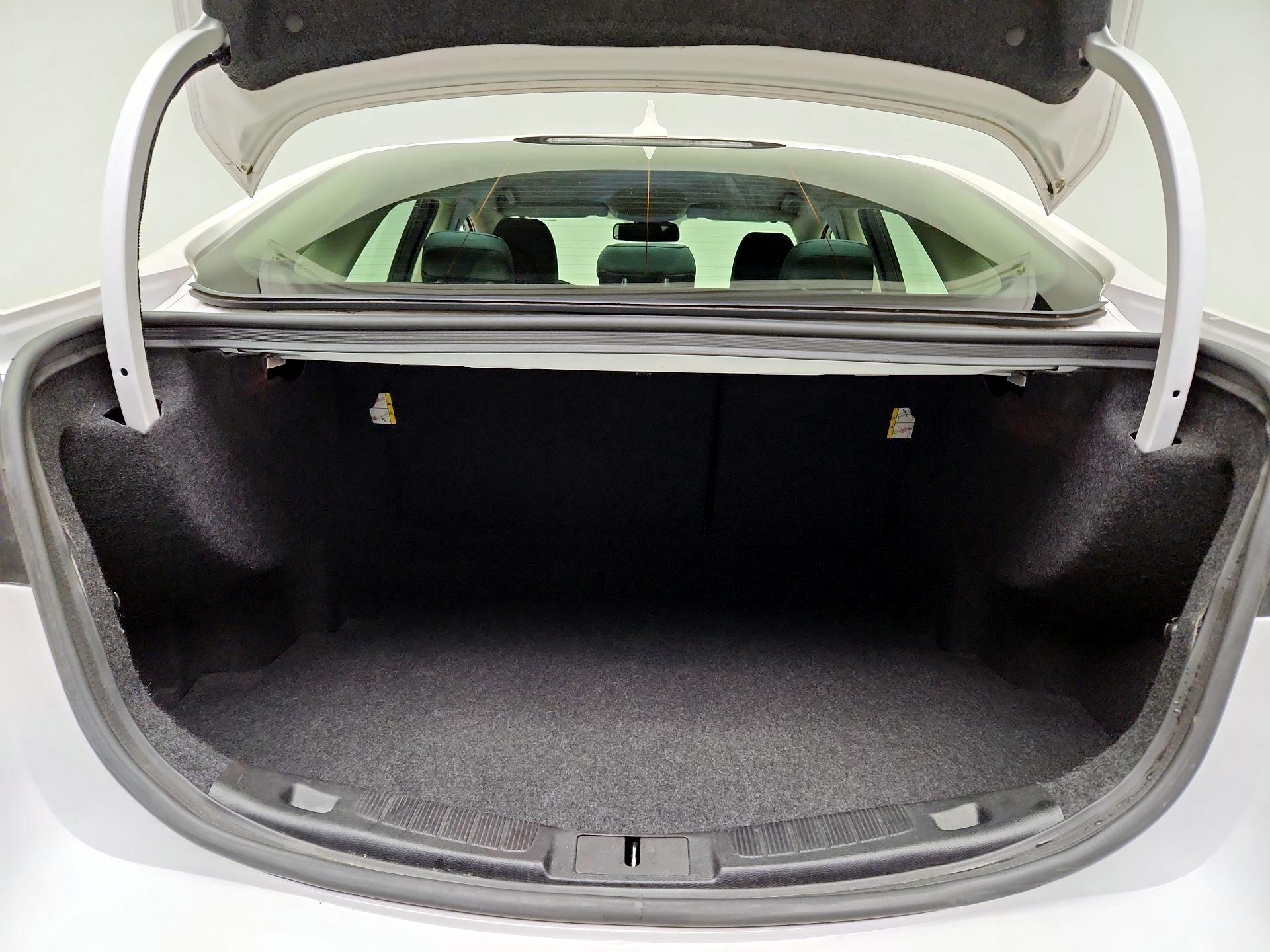 Thumbnail: 2020 Ford Fusion - 19