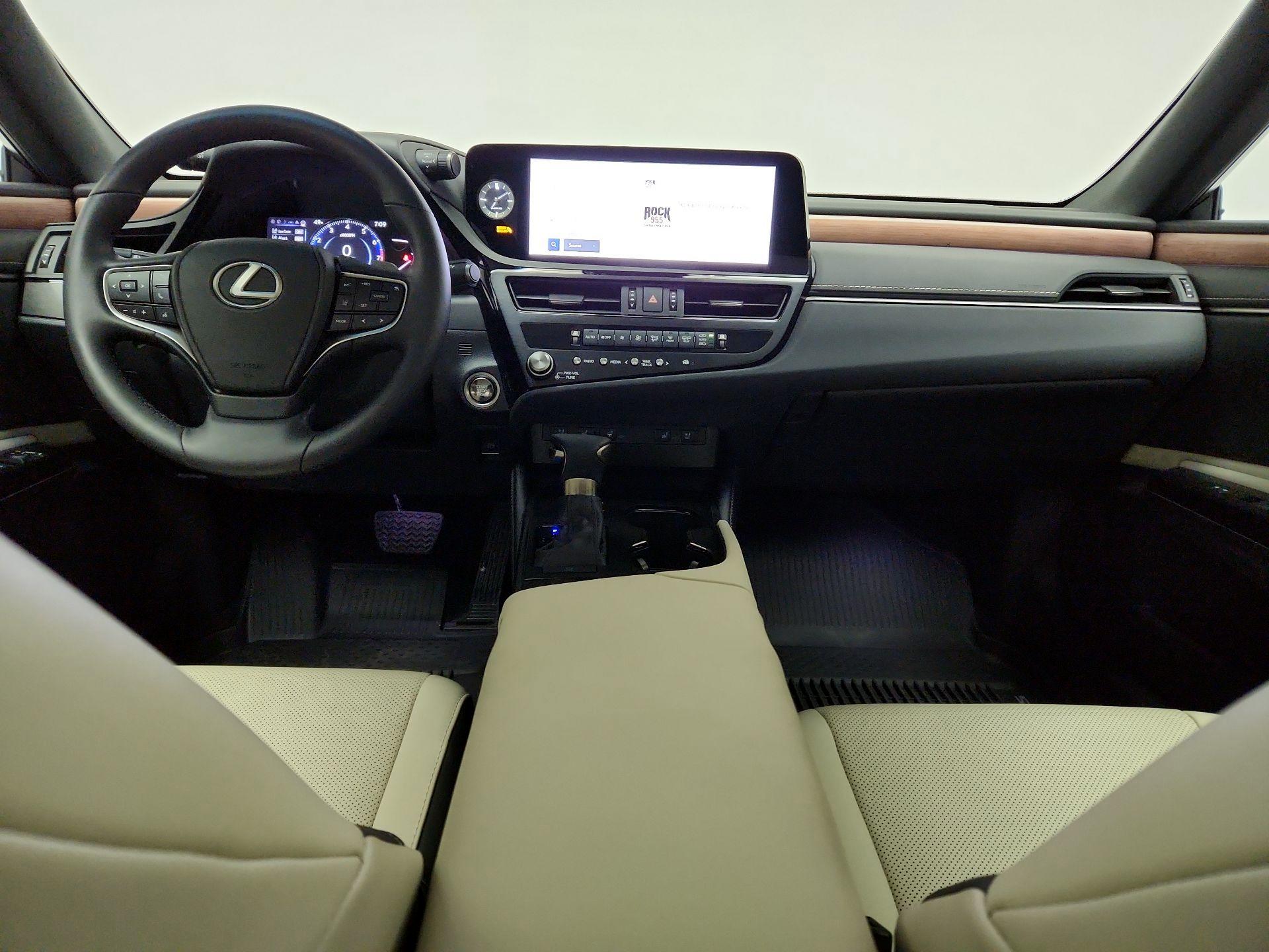 Thumbnail: 2025 Lexus ES - 9