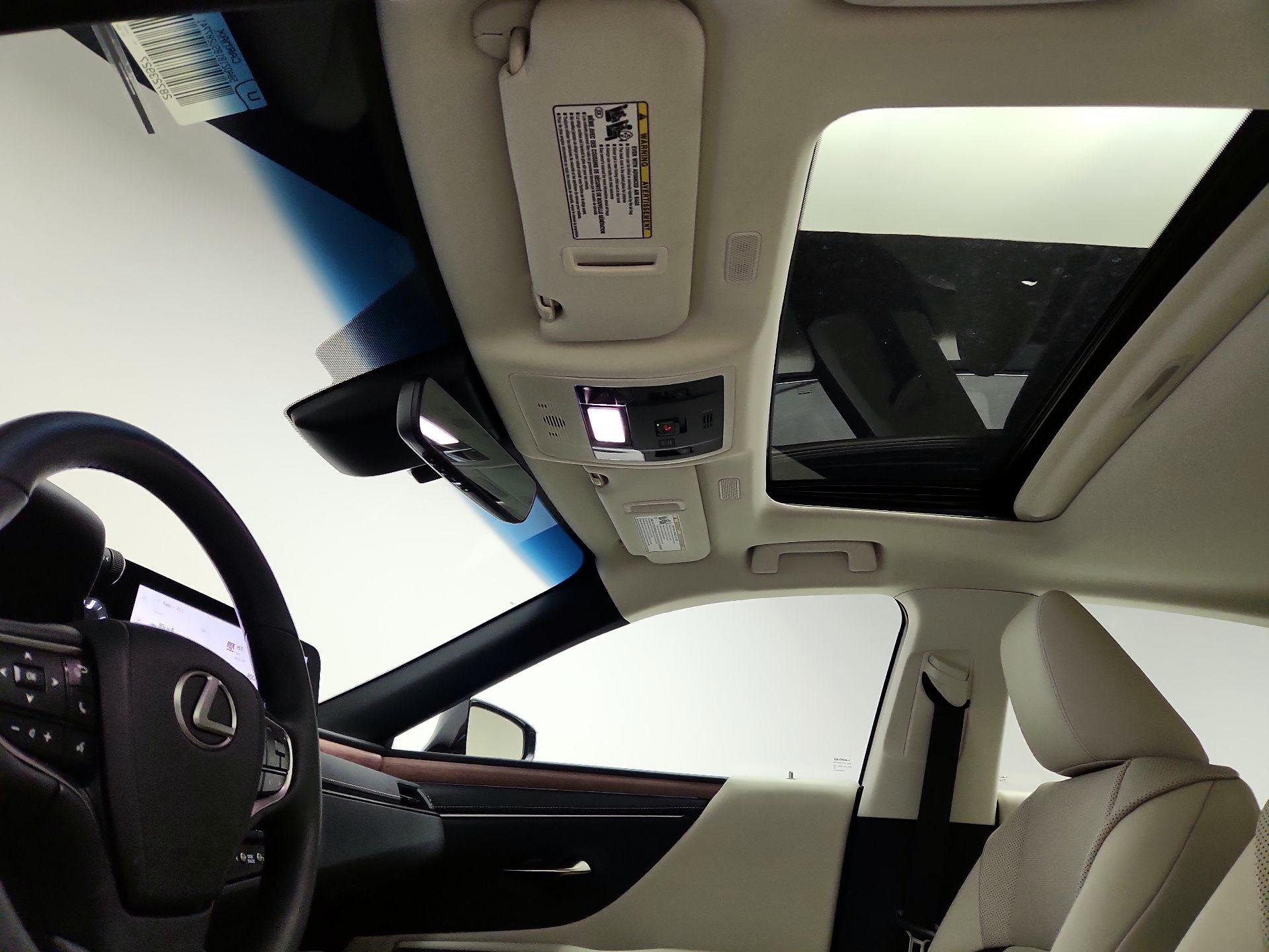 Thumbnail: 2025 Lexus ES - 19