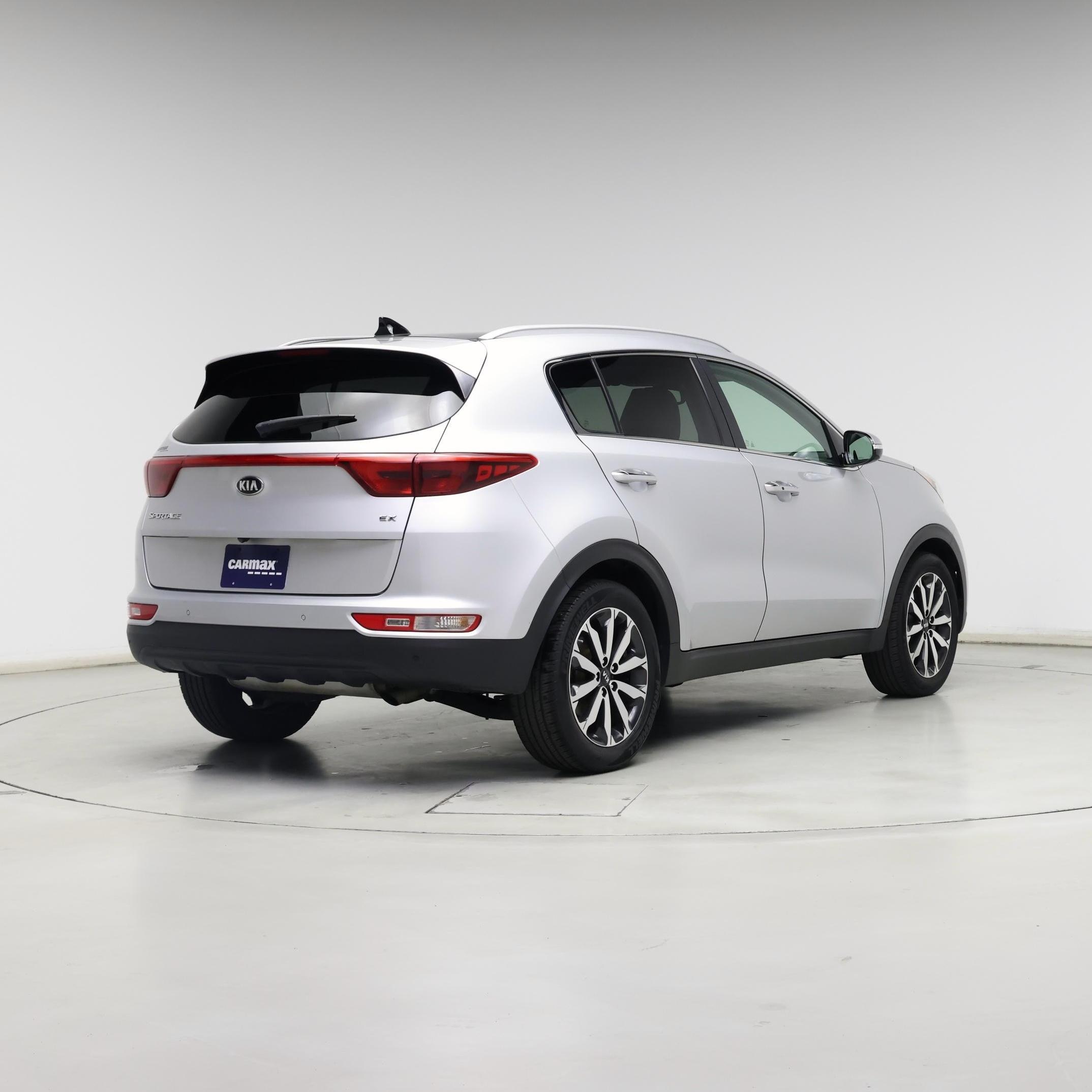 Thumbnail: 2017 Kia Sportage - 8