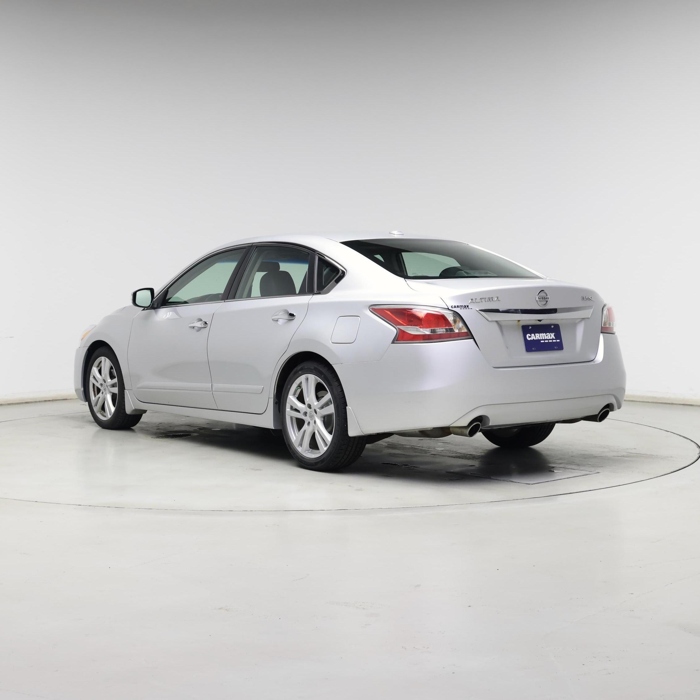 Thumbnail: 2015 Nissan Altima - 2