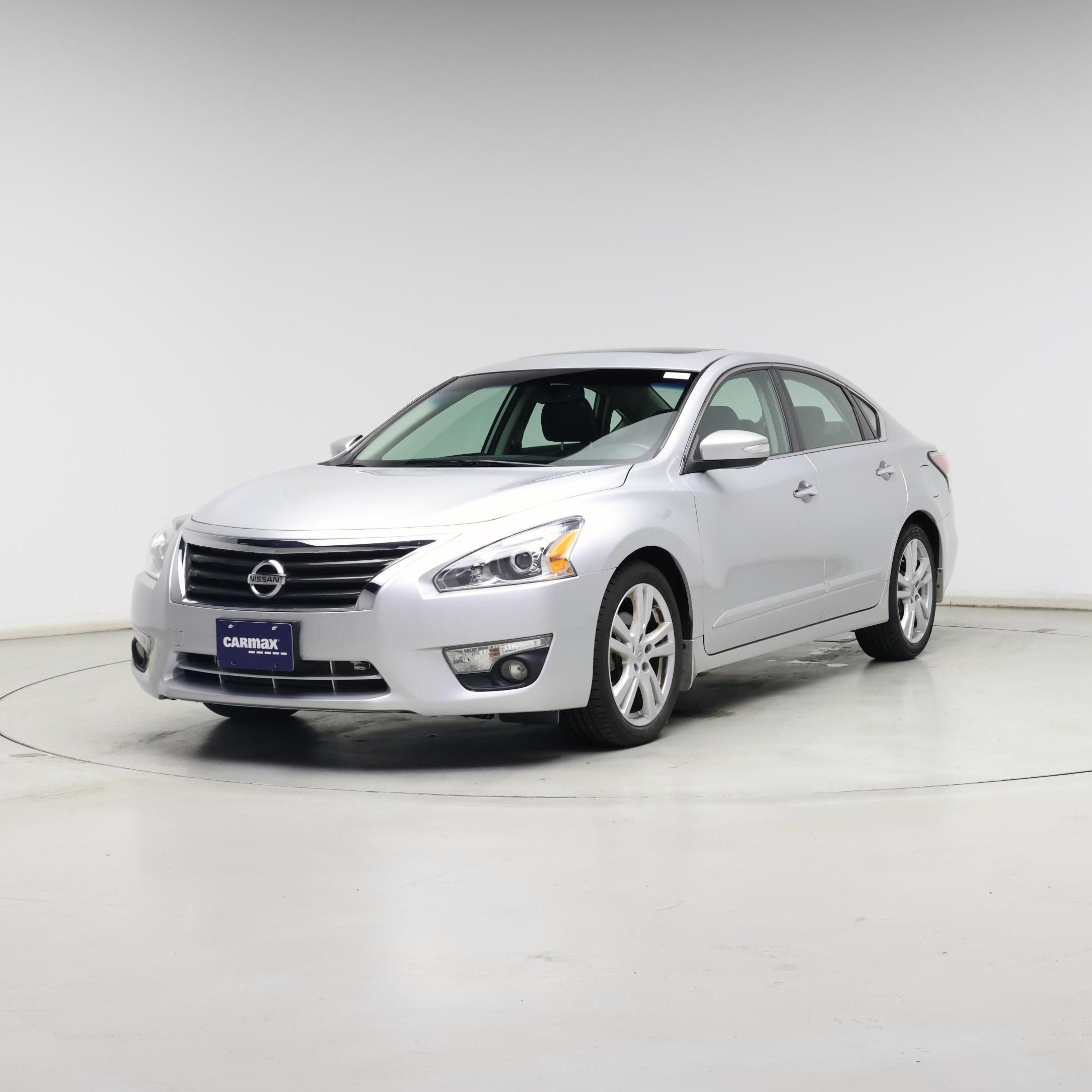 Thumbnail: 2015 Nissan Altima - 4