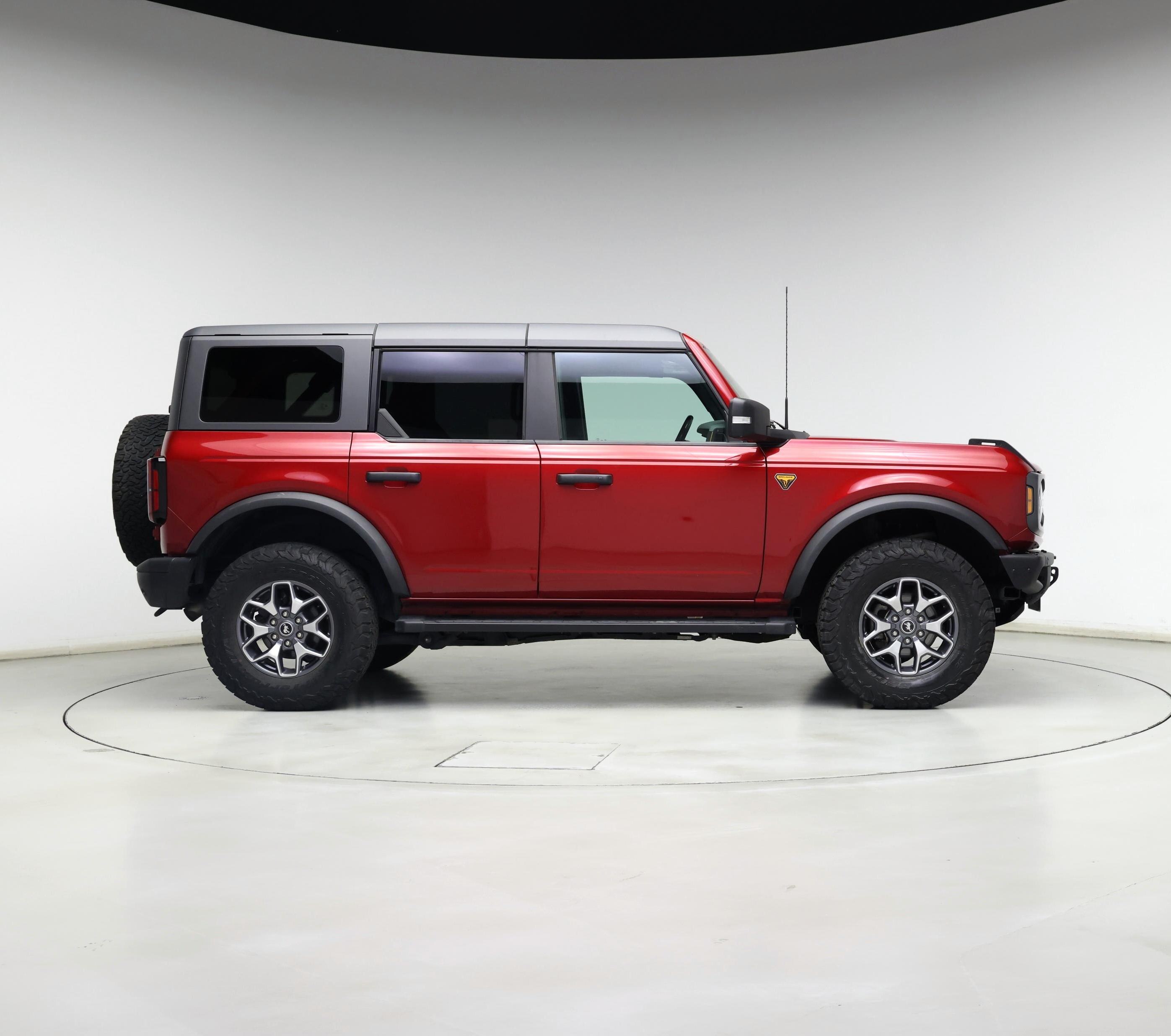 Thumbnail: 2021 Ford Bronco - 7
