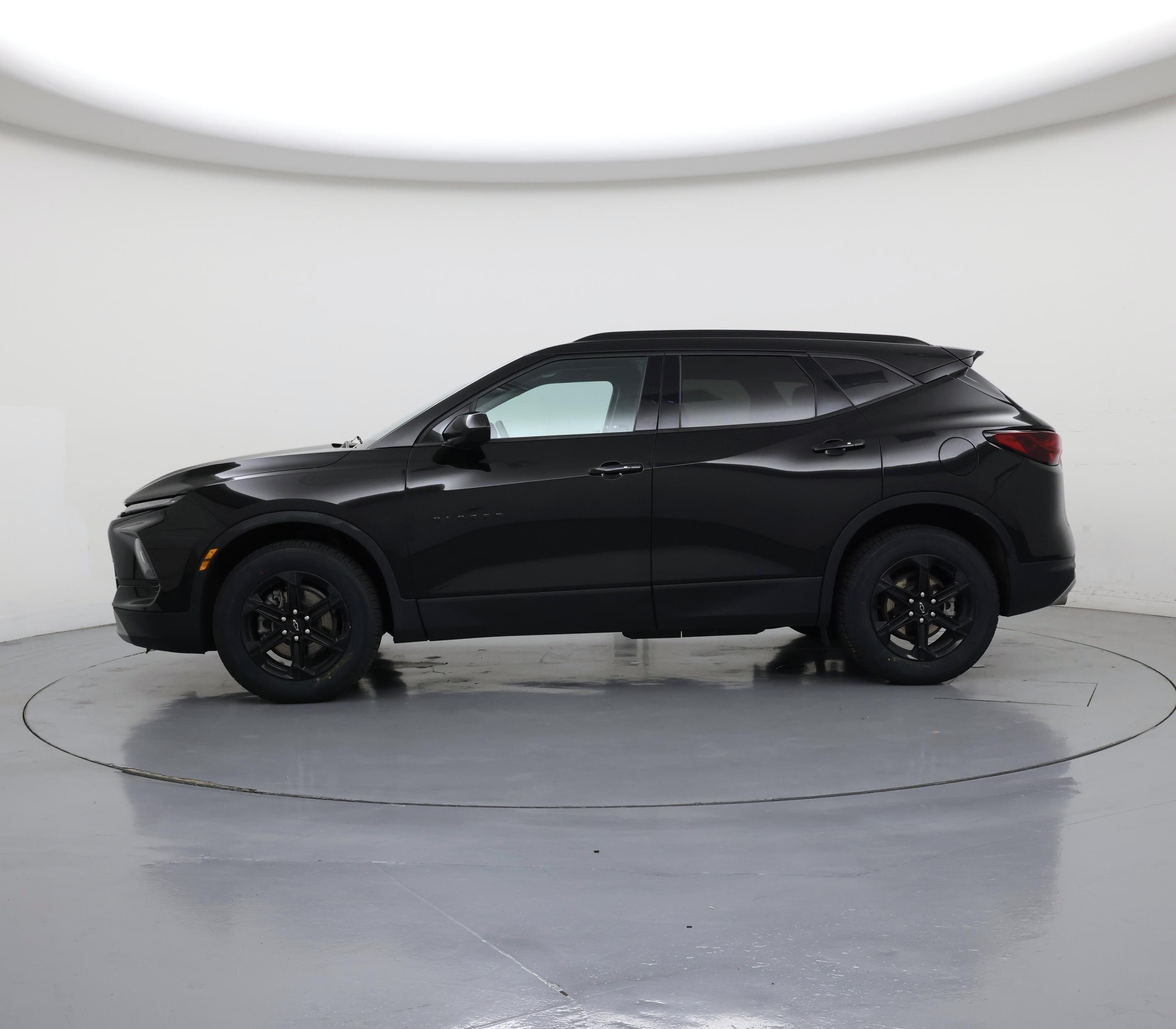Thumbnail: 2023 Chevrolet Blazer - 3