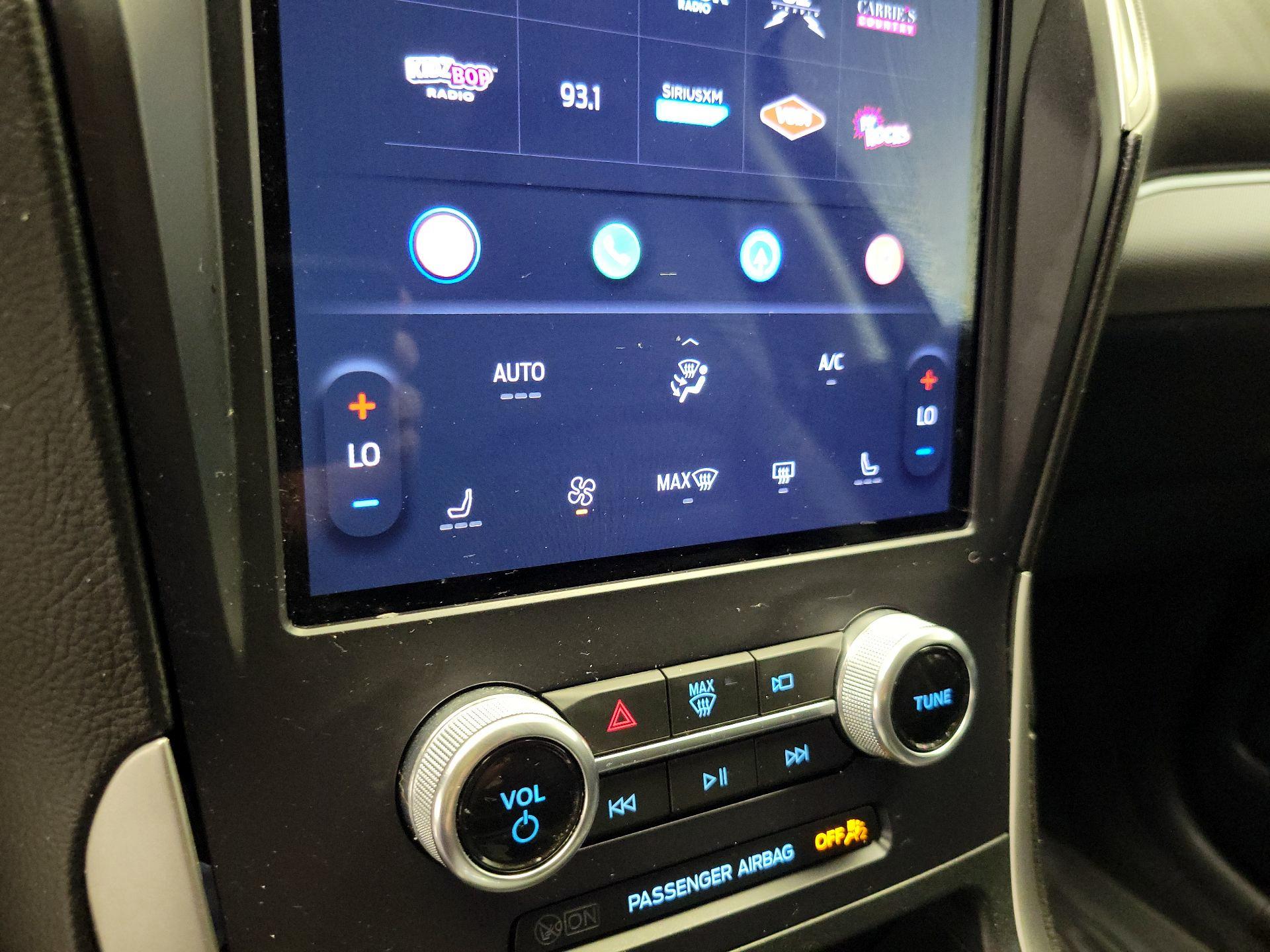 Thumbnail: 2021 Ford Edge - 17