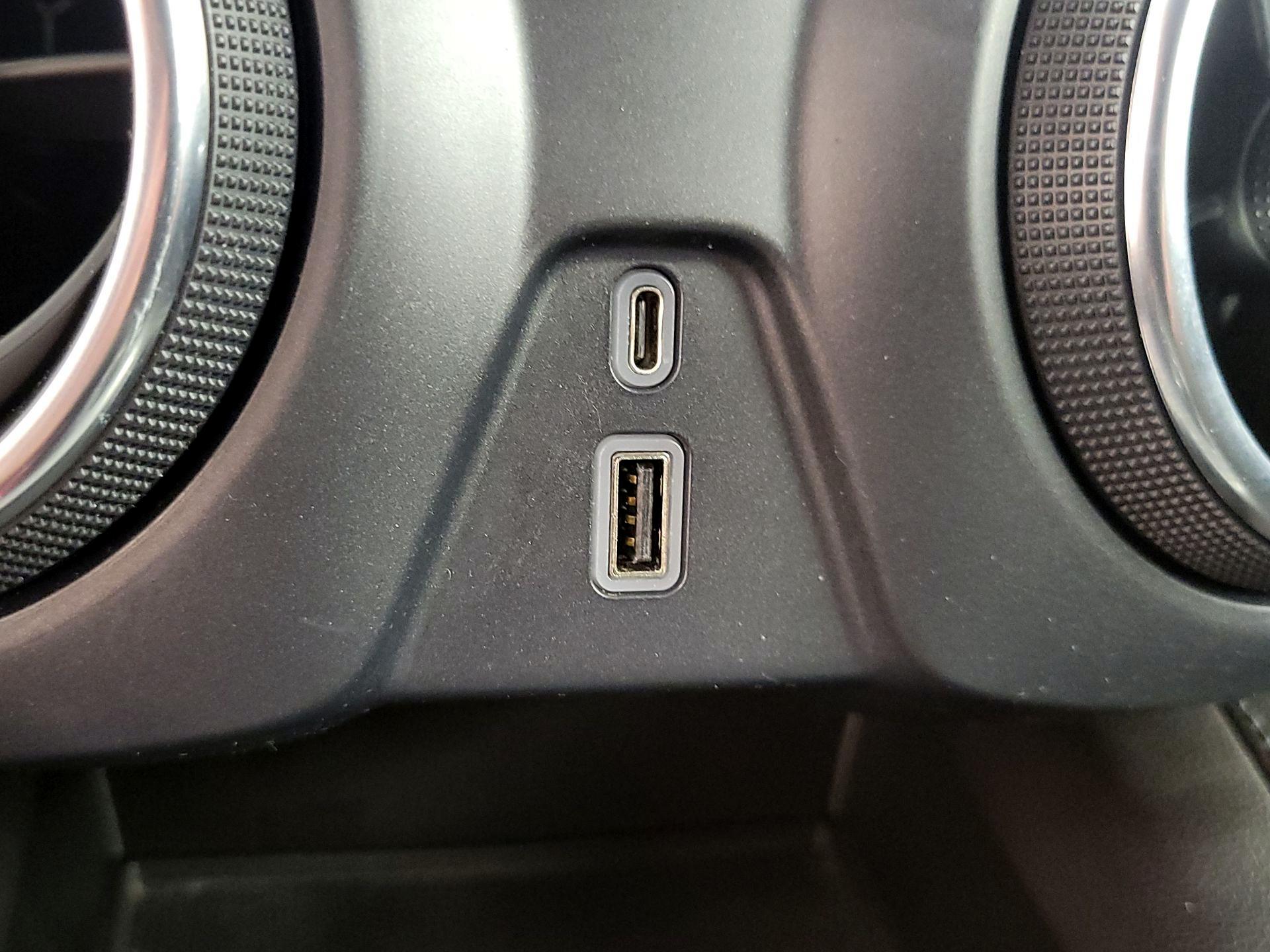 Thumbnail: 2022 Chevrolet Blazer - 18