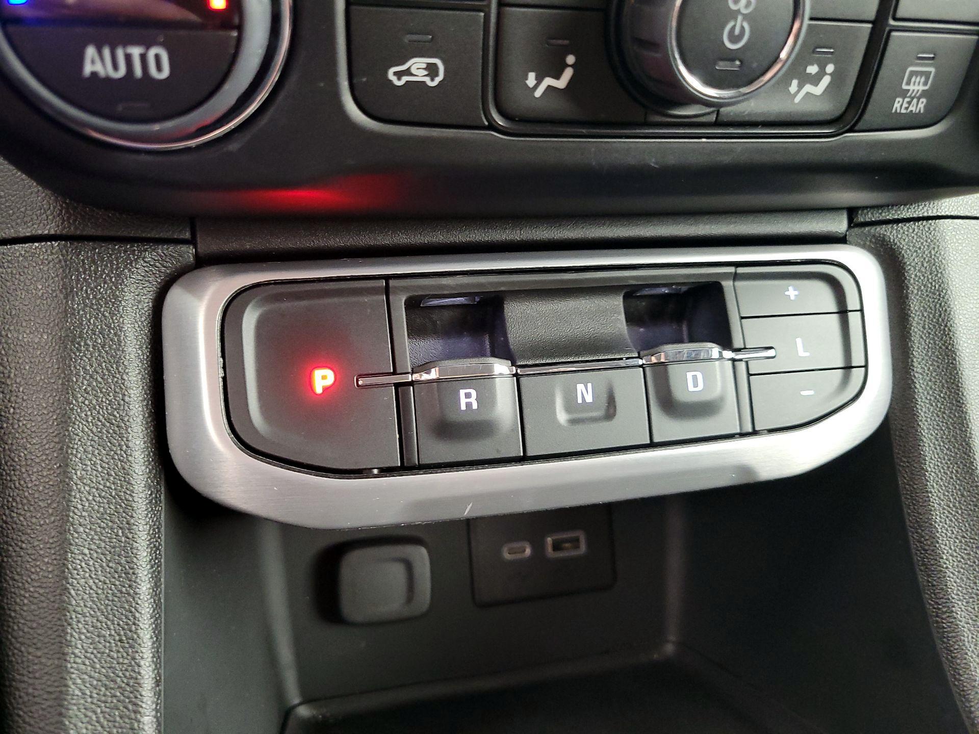Thumbnail: 2023 GMC Acadia - 17