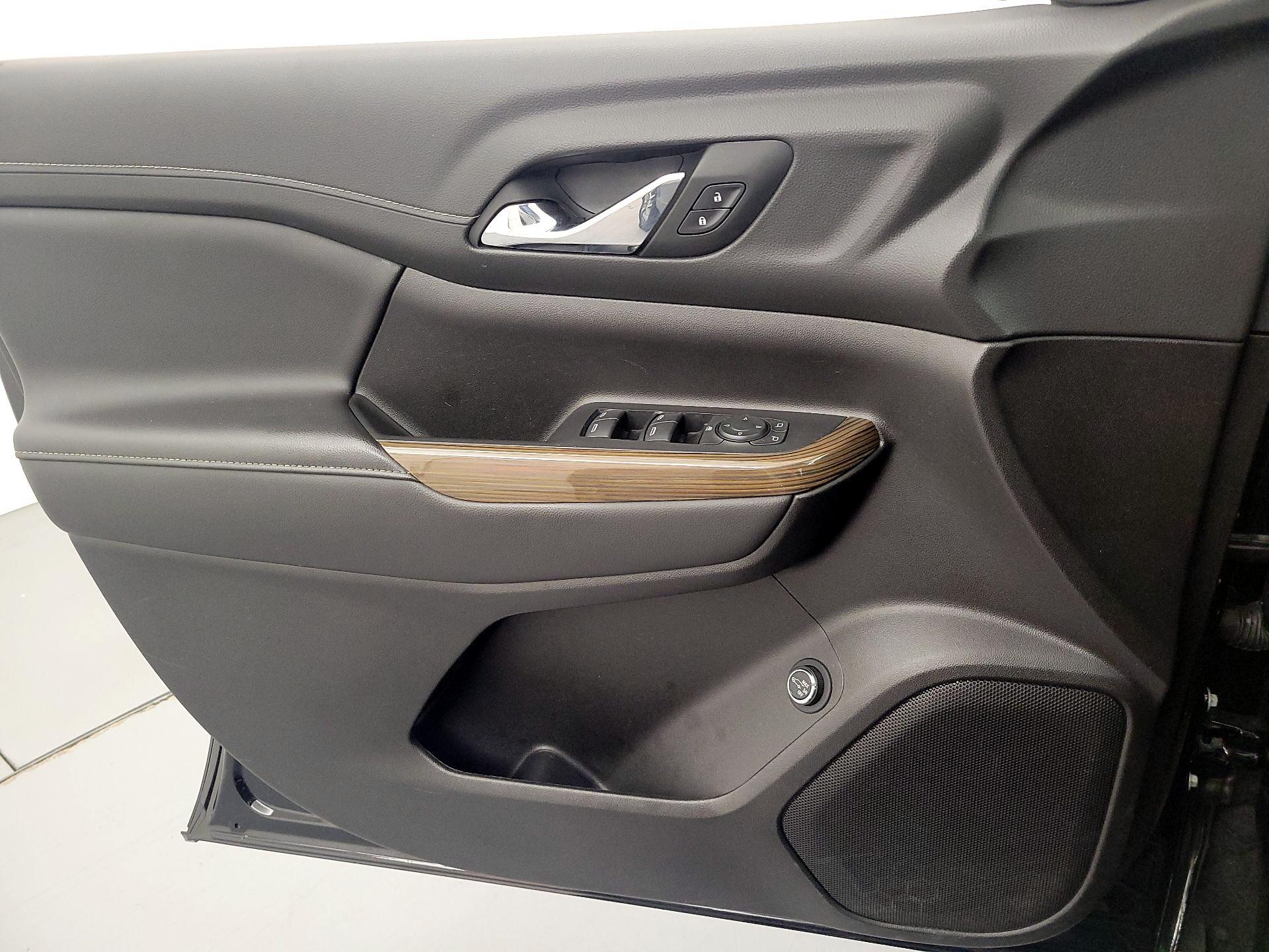 Thumbnail: 2023 GMC Acadia - 12