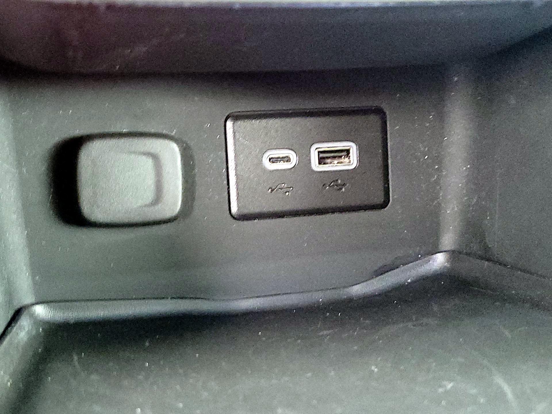 Thumbnail: 2023 GMC Acadia - 19