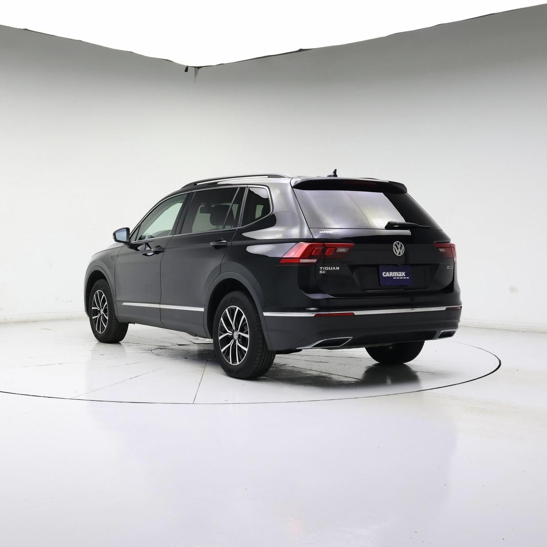 Thumbnail: 2021 Volkswagen Tiguan - 2