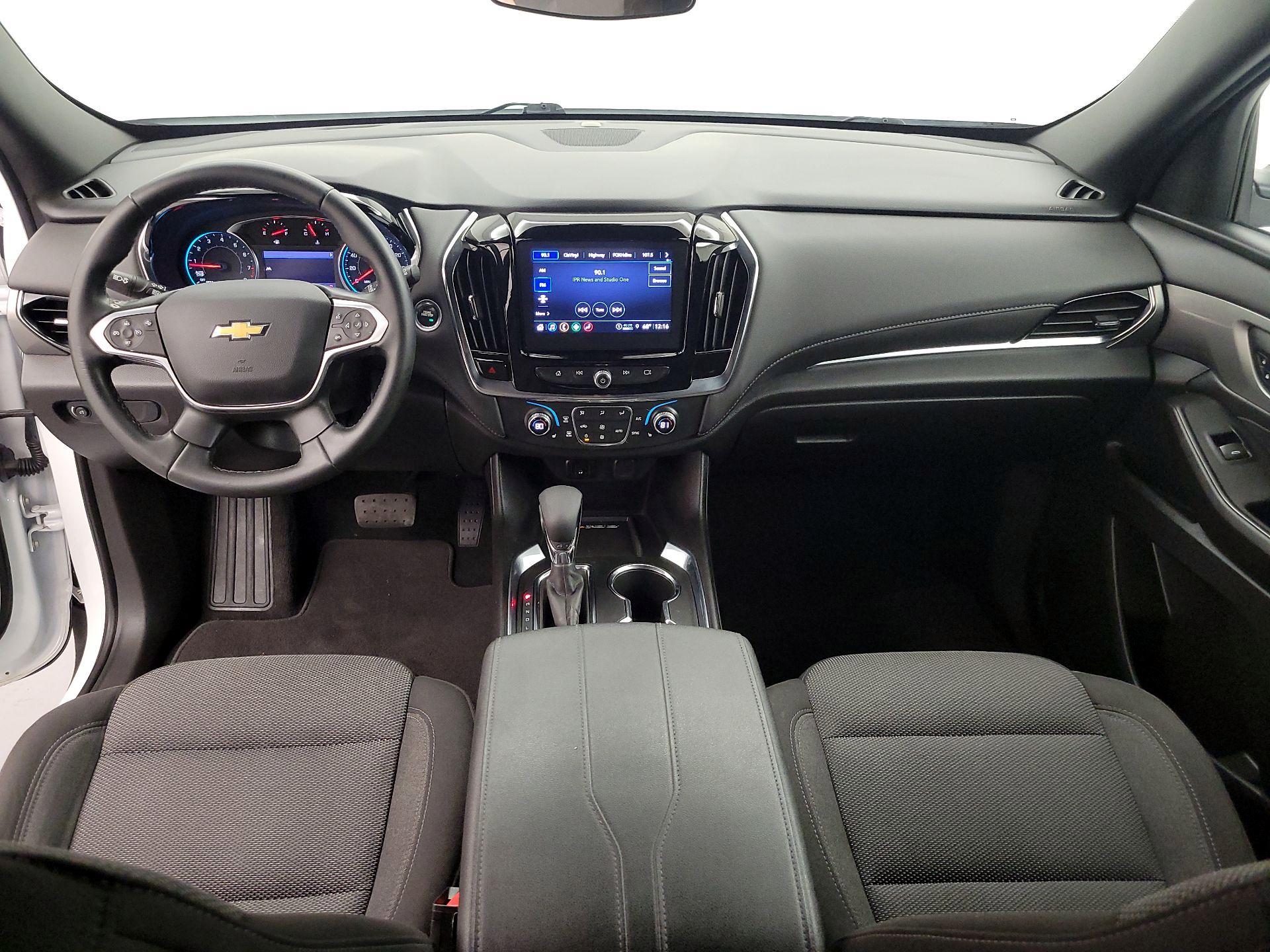 Thumbnail: 2023 Chevrolet Traverse - 9