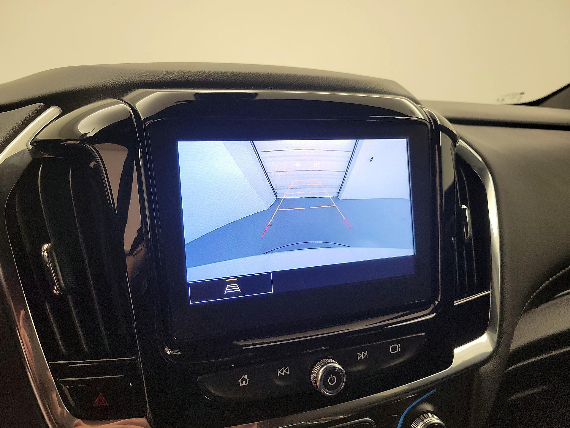 Thumbnail: 2023 Chevrolet Traverse - 14