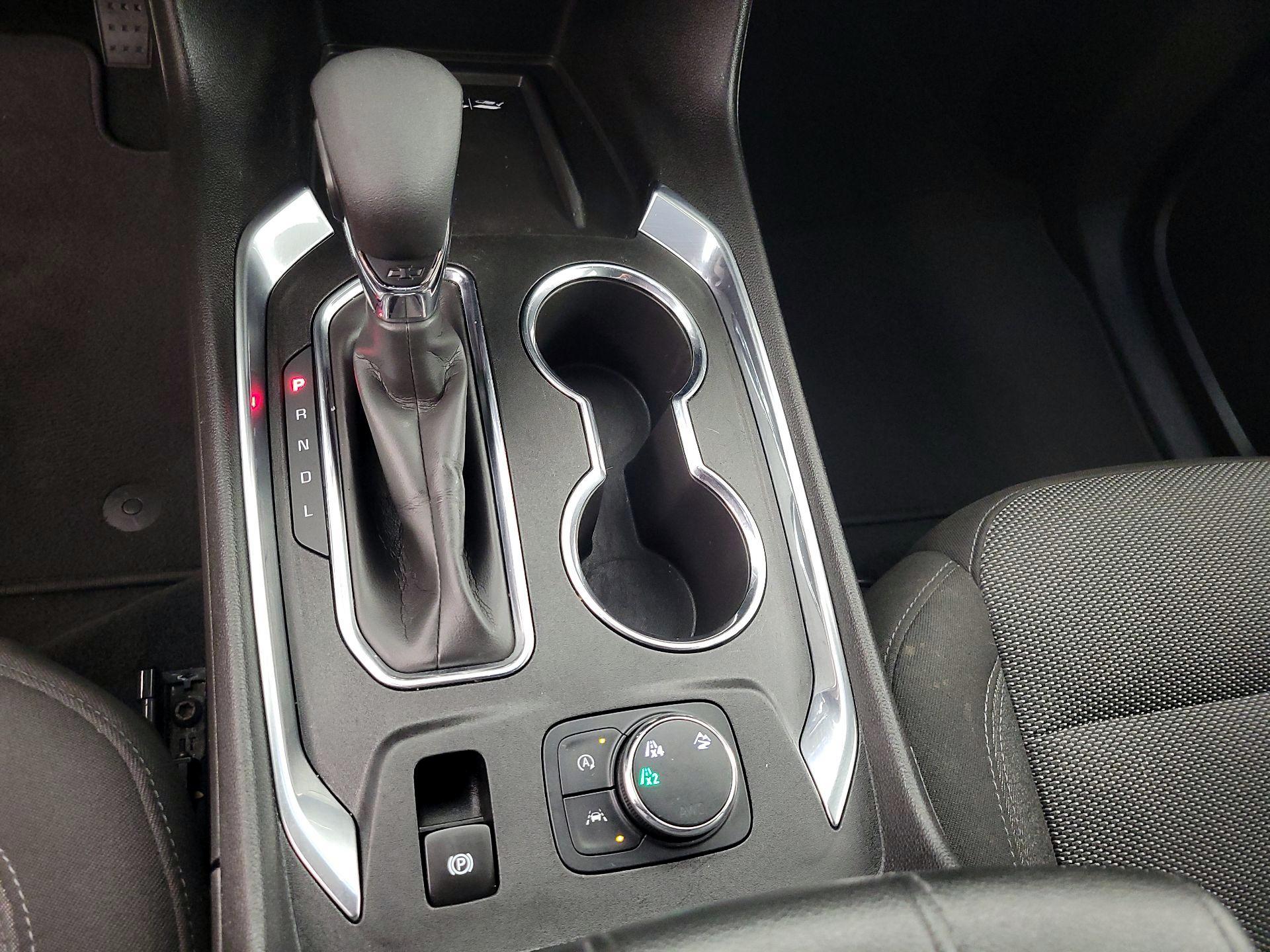 Thumbnail: 2023 Chevrolet Traverse - 17