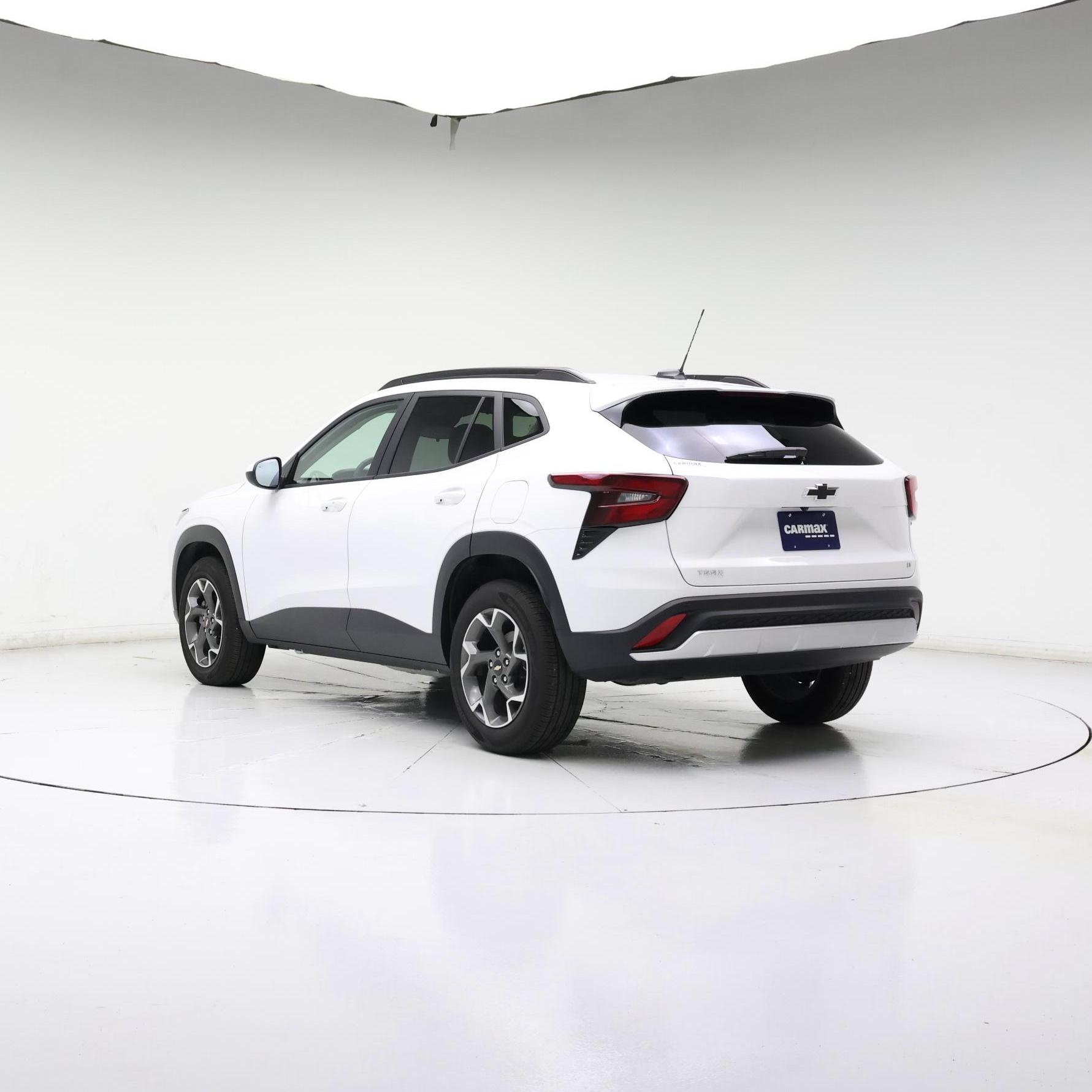 Thumbnail: 2024 Chevrolet Trax - 2