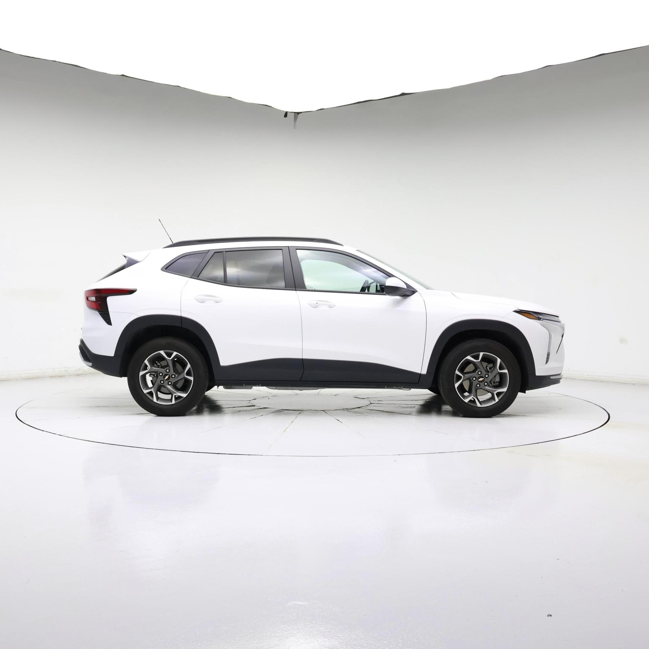 Thumbnail: 2024 Chevrolet Trax - 7