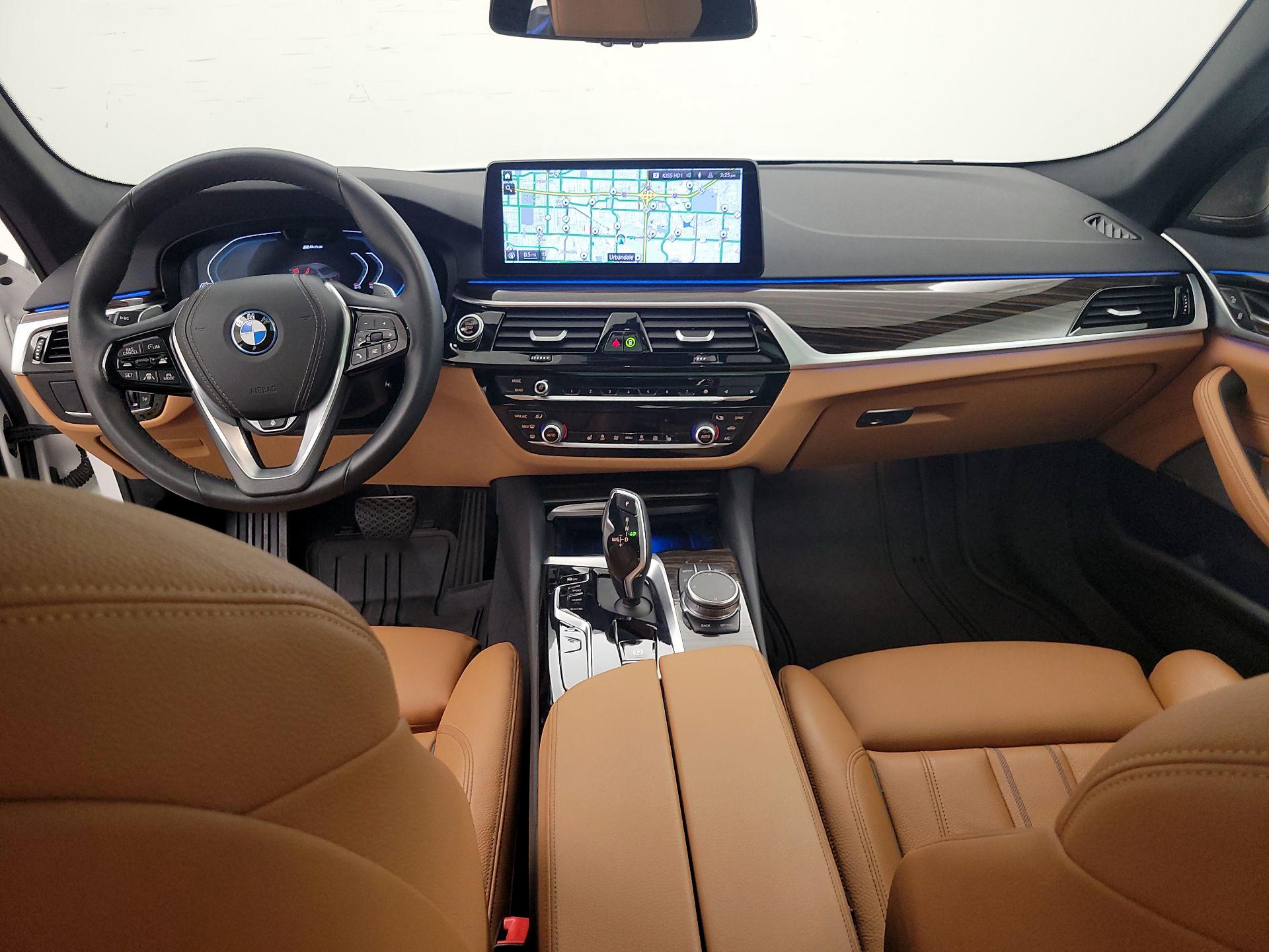 Thumbnail: 2023 BMW 5 Series - 9