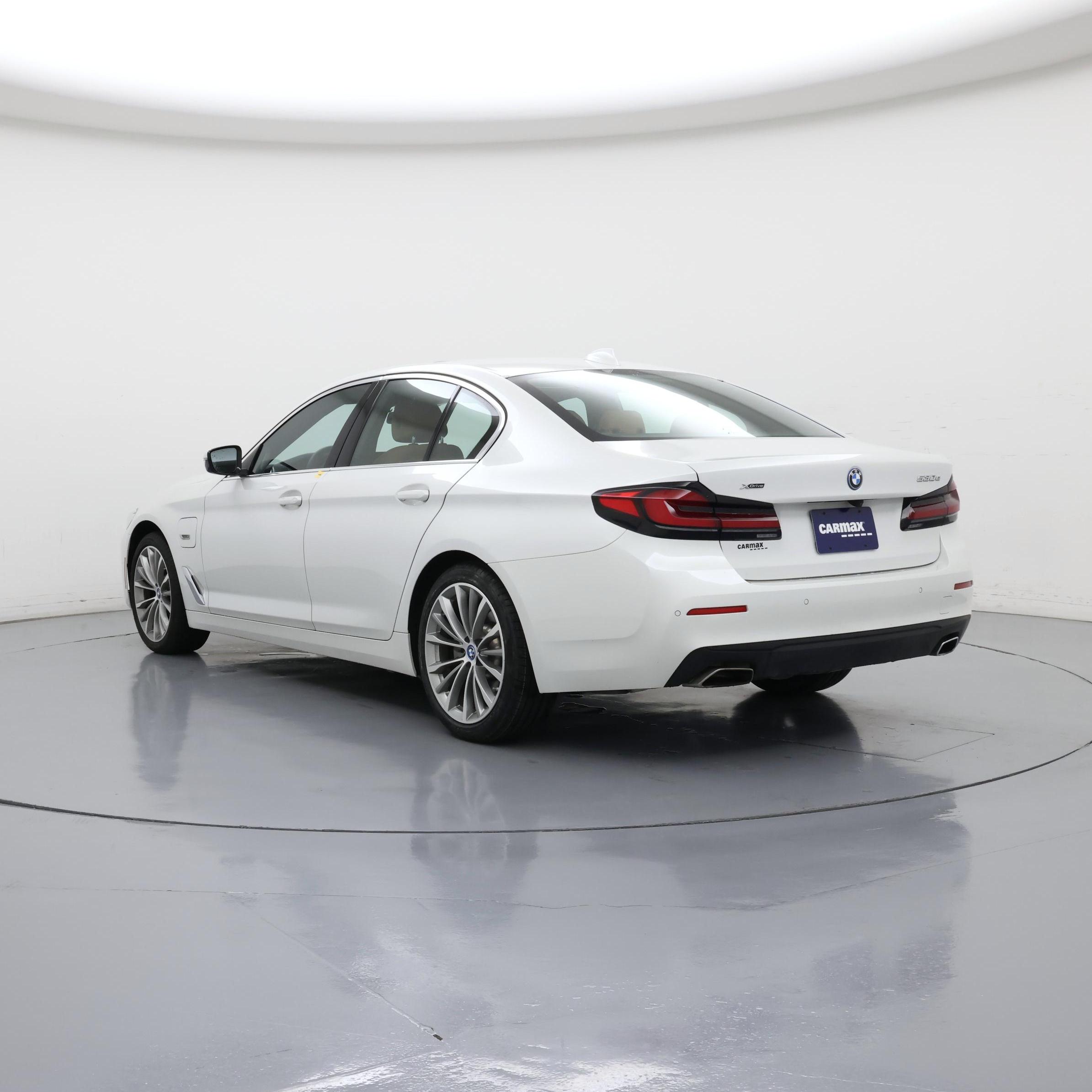 Thumbnail: 2023 BMW 5 Series - 2