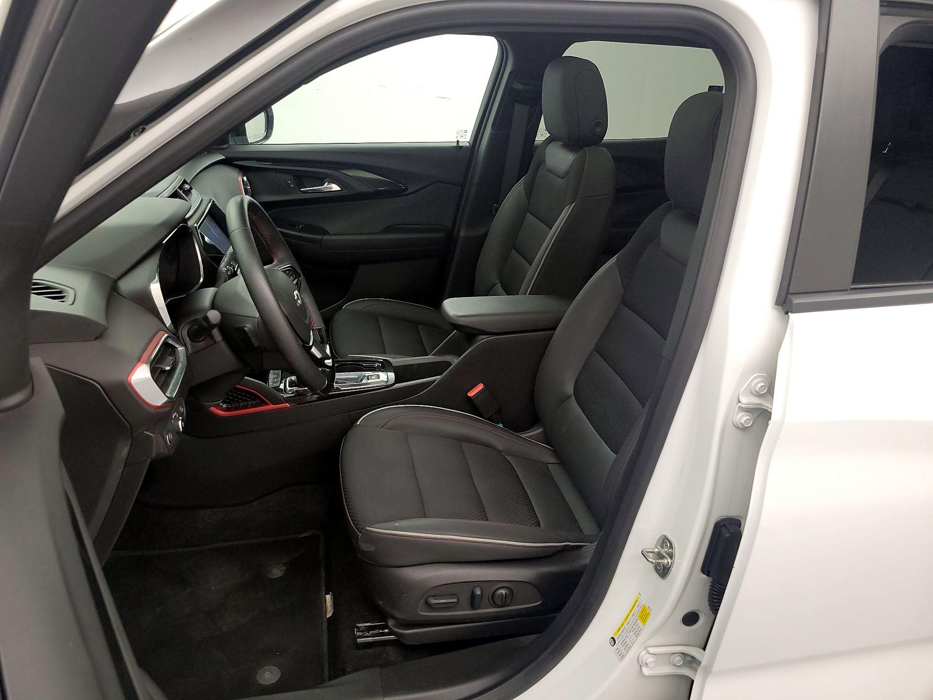 Thumbnail: 2023 Chevrolet TrailBlazer - 11