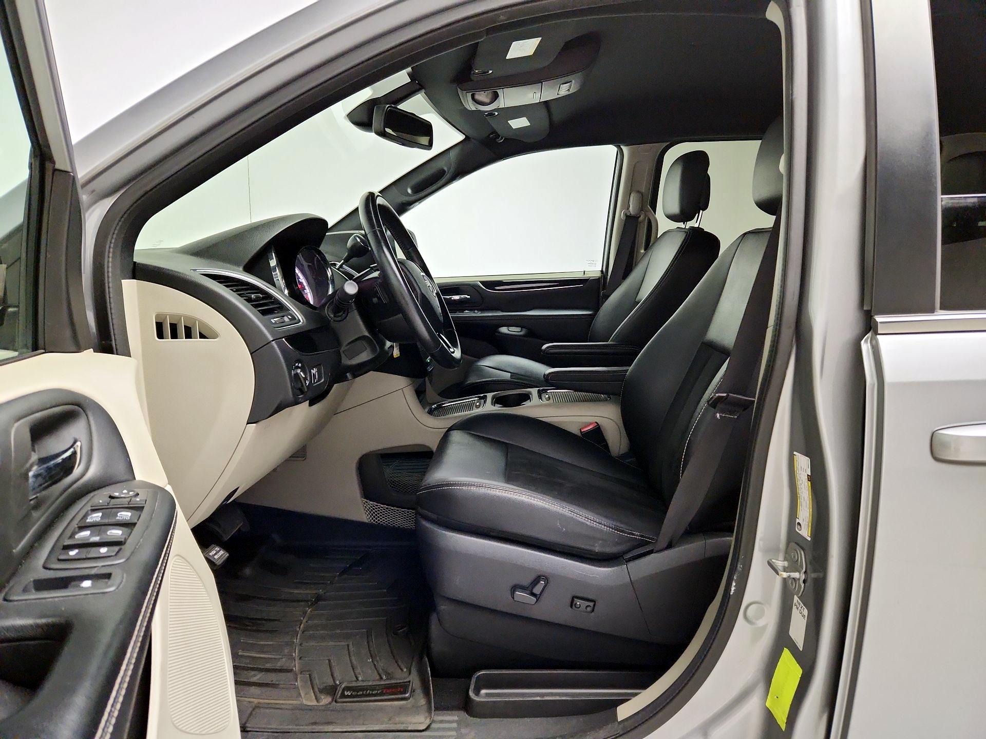 Thumbnail: 2019 Dodge Grand Caravan - 11