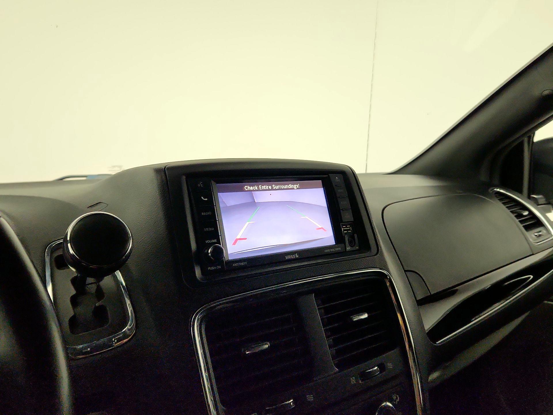 Thumbnail: 2019 Dodge Grand Caravan - 14