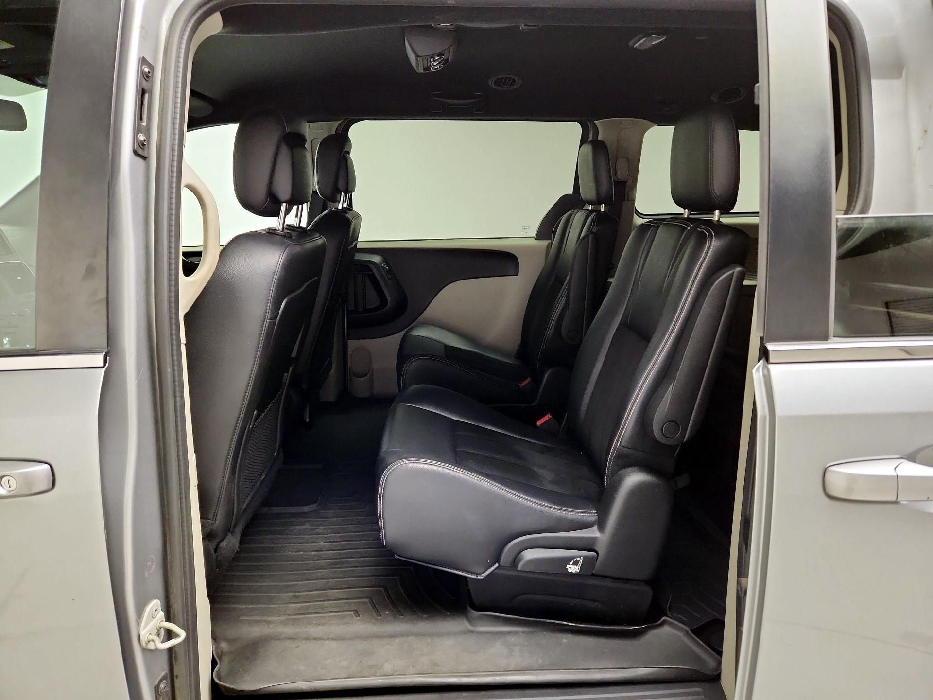Thumbnail: 2019 Dodge Grand Caravan - 18