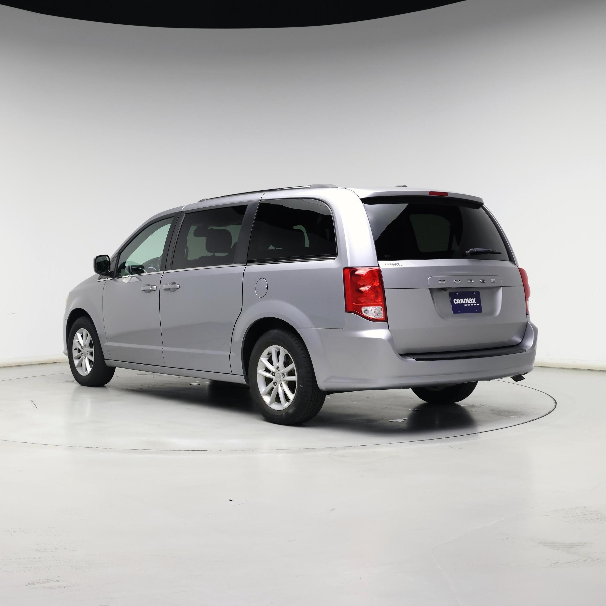 Thumbnail: 2019 Dodge Grand Caravan - 2