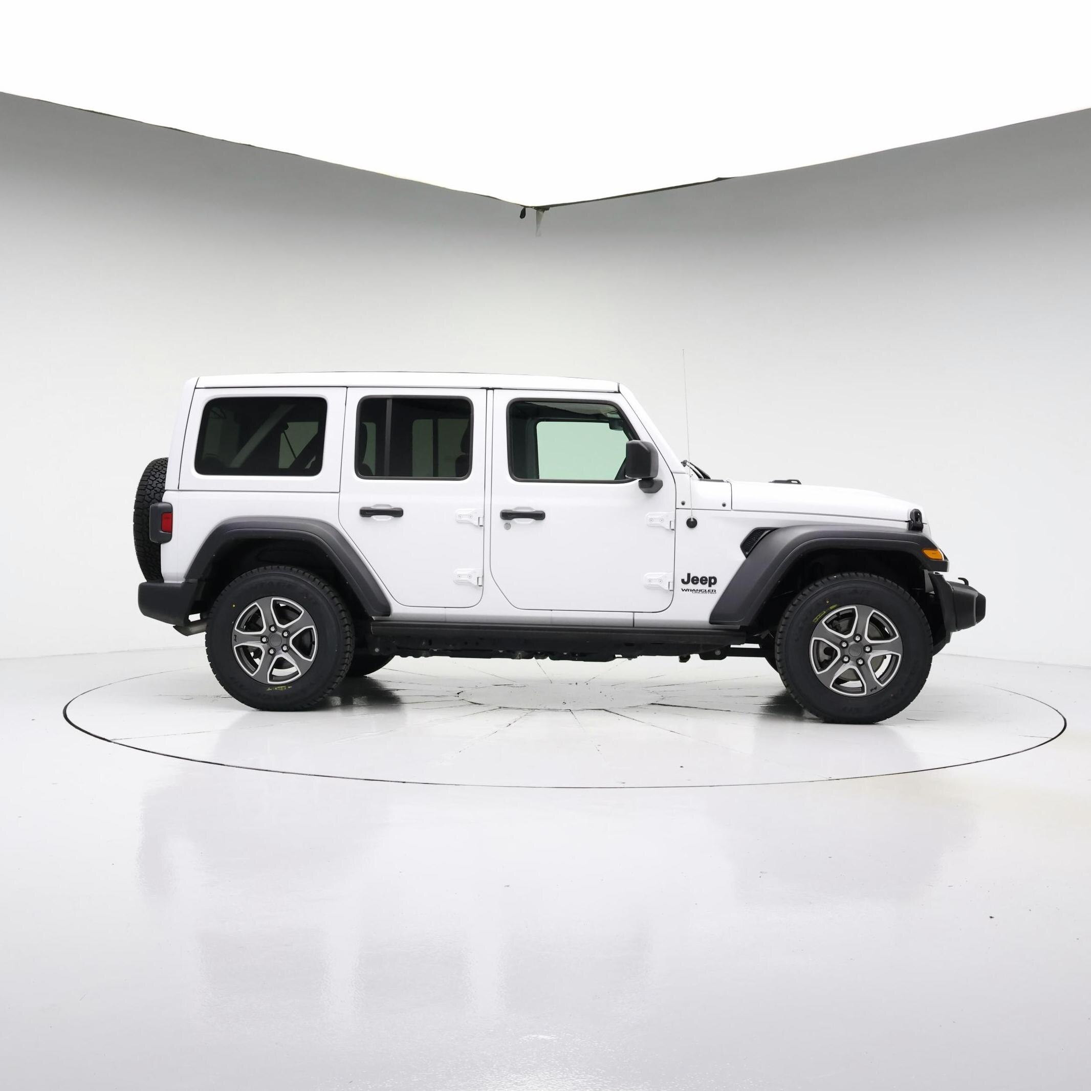 Thumbnail: 2022 Jeep Wrangler - 7