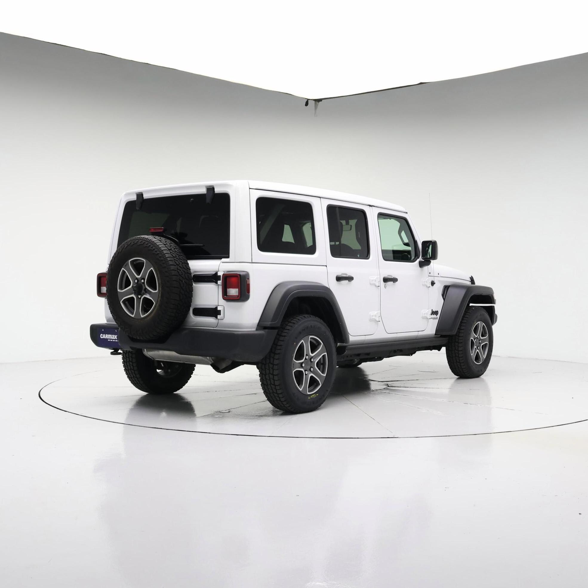 Thumbnail: 2022 Jeep Wrangler - 8
