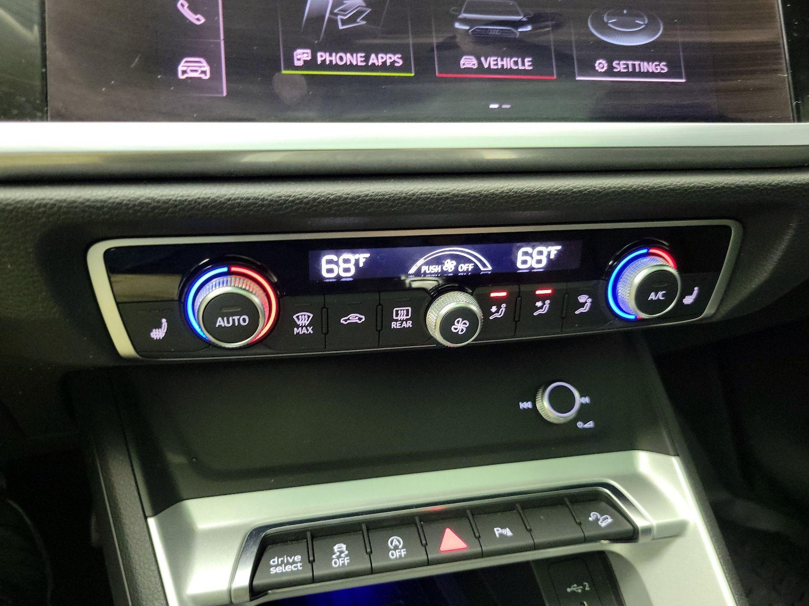 2022 Audi Q3 S Line Premium Plus - Photo 17