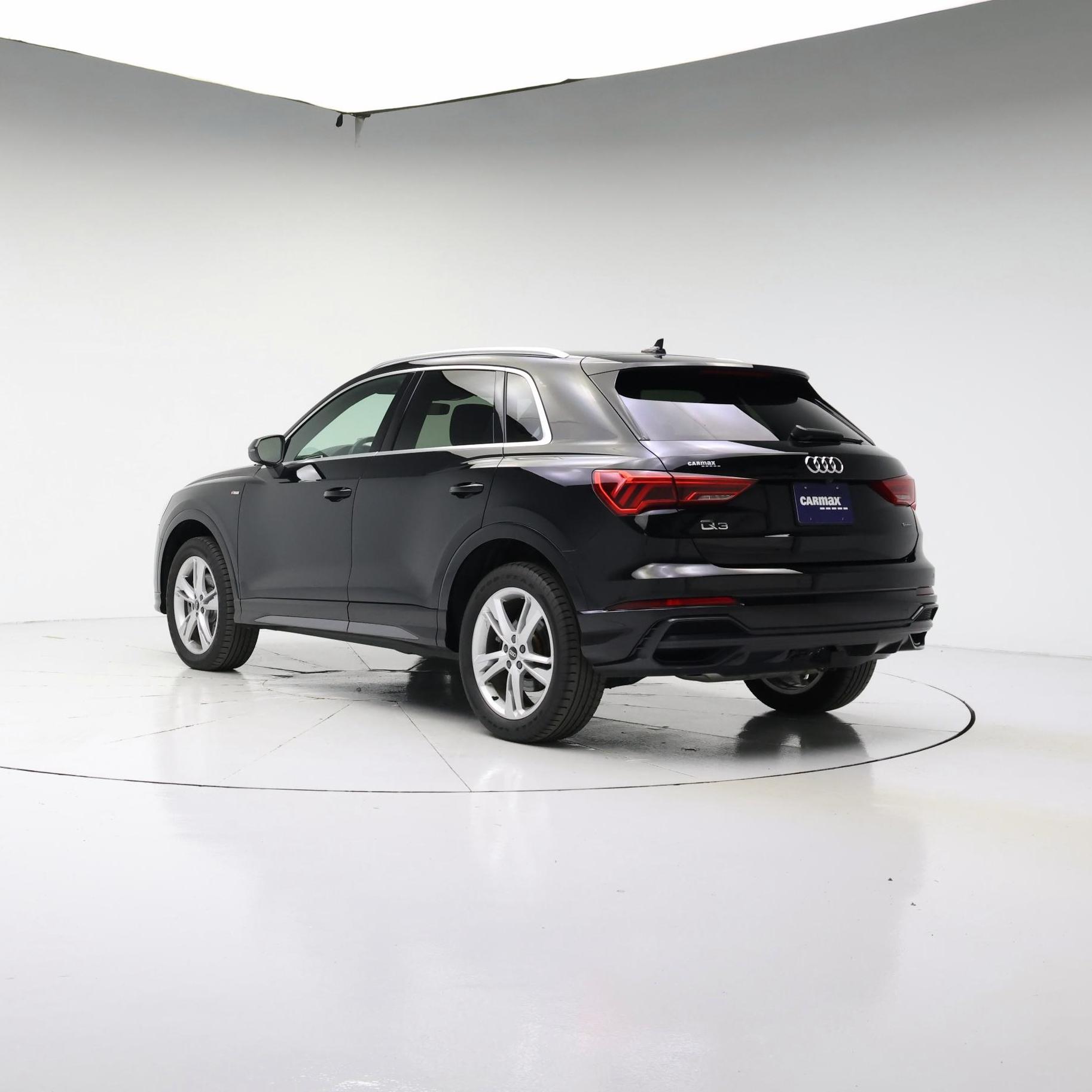 Thumbnail: 2022 Audi Q3 - 2