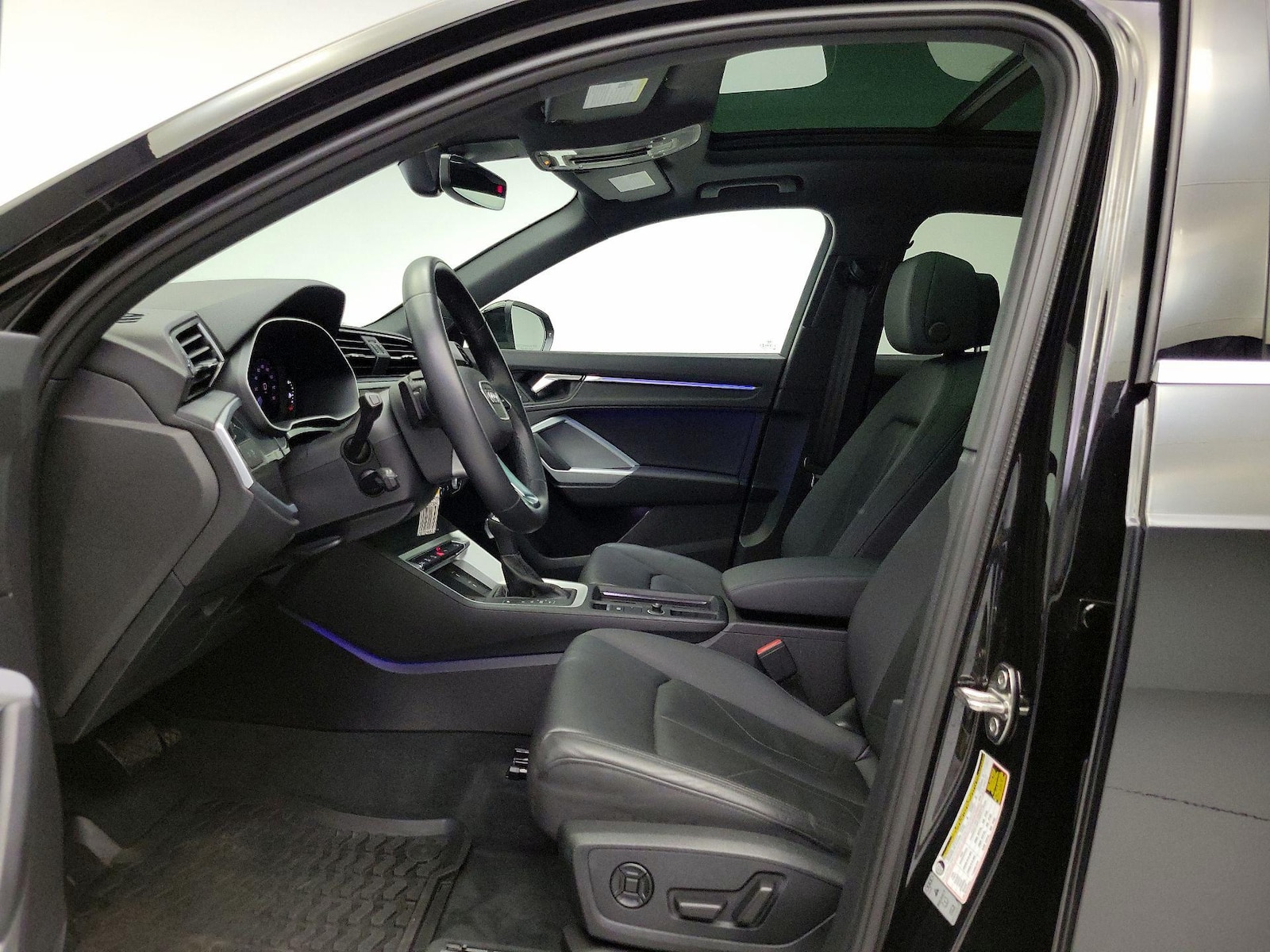 2022 Audi Q3 S Line Premium Plus - Photo 20