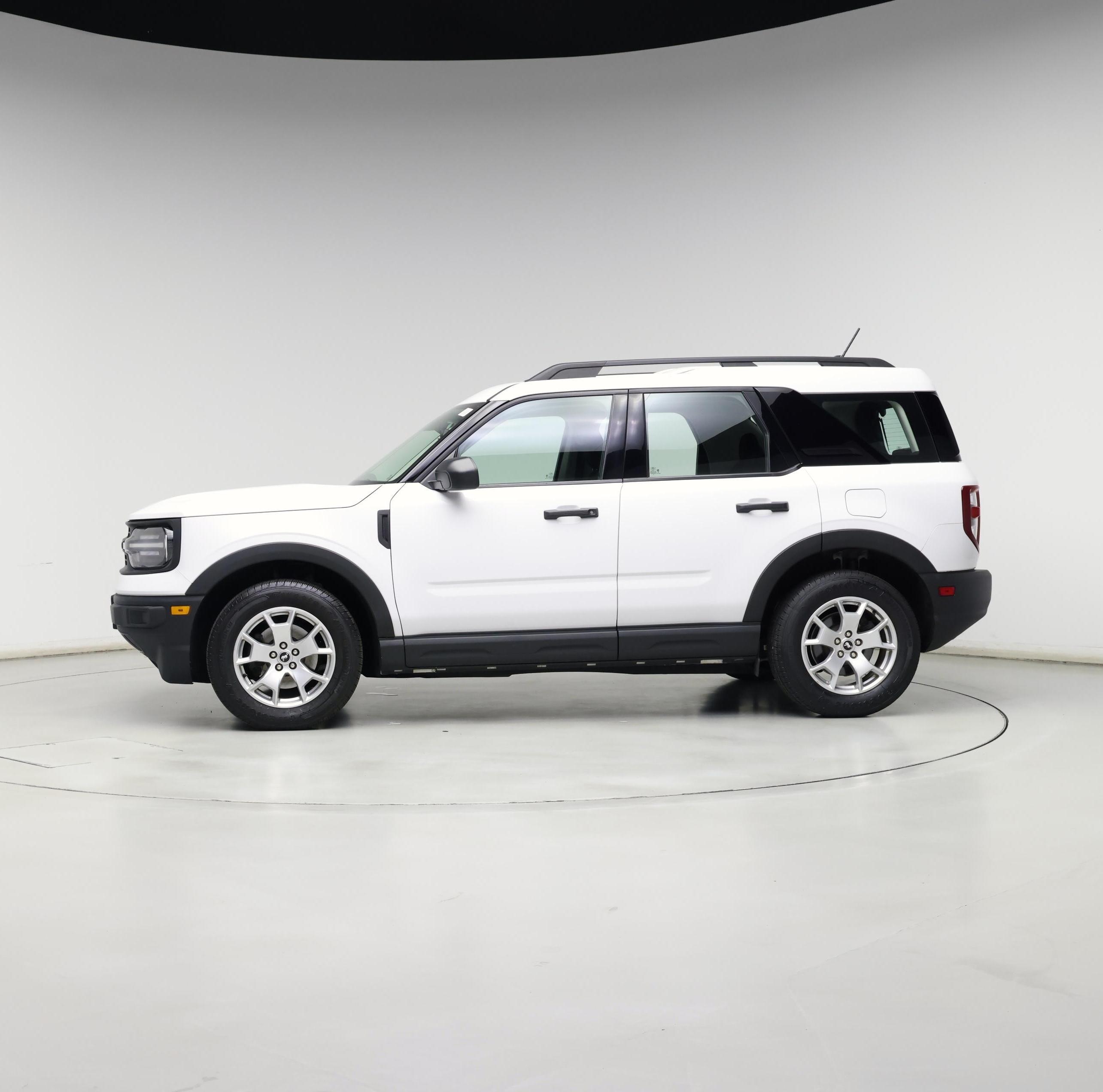 Thumbnail: 2022 Ford Bronco Sport - 3