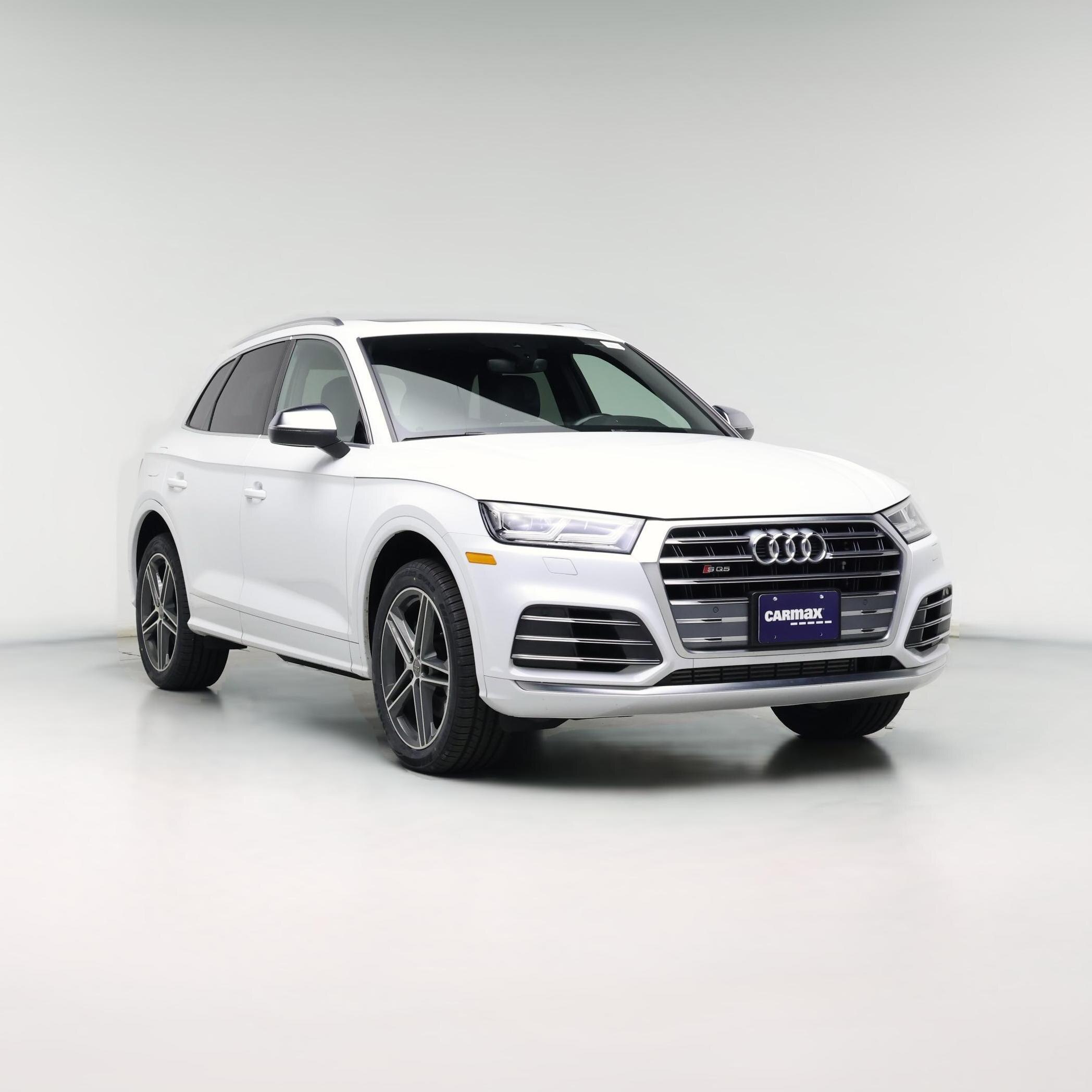 Thumbnail: 2020 Audi SQ5 - 1
