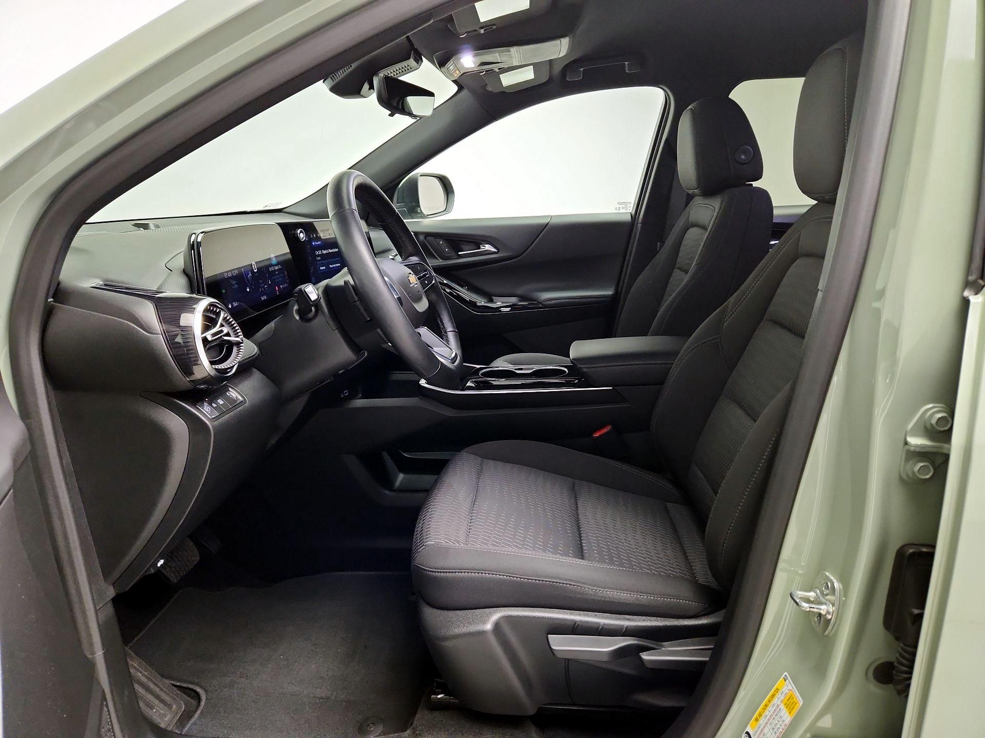 Thumbnail: 2025 Chevrolet Equinox - 11