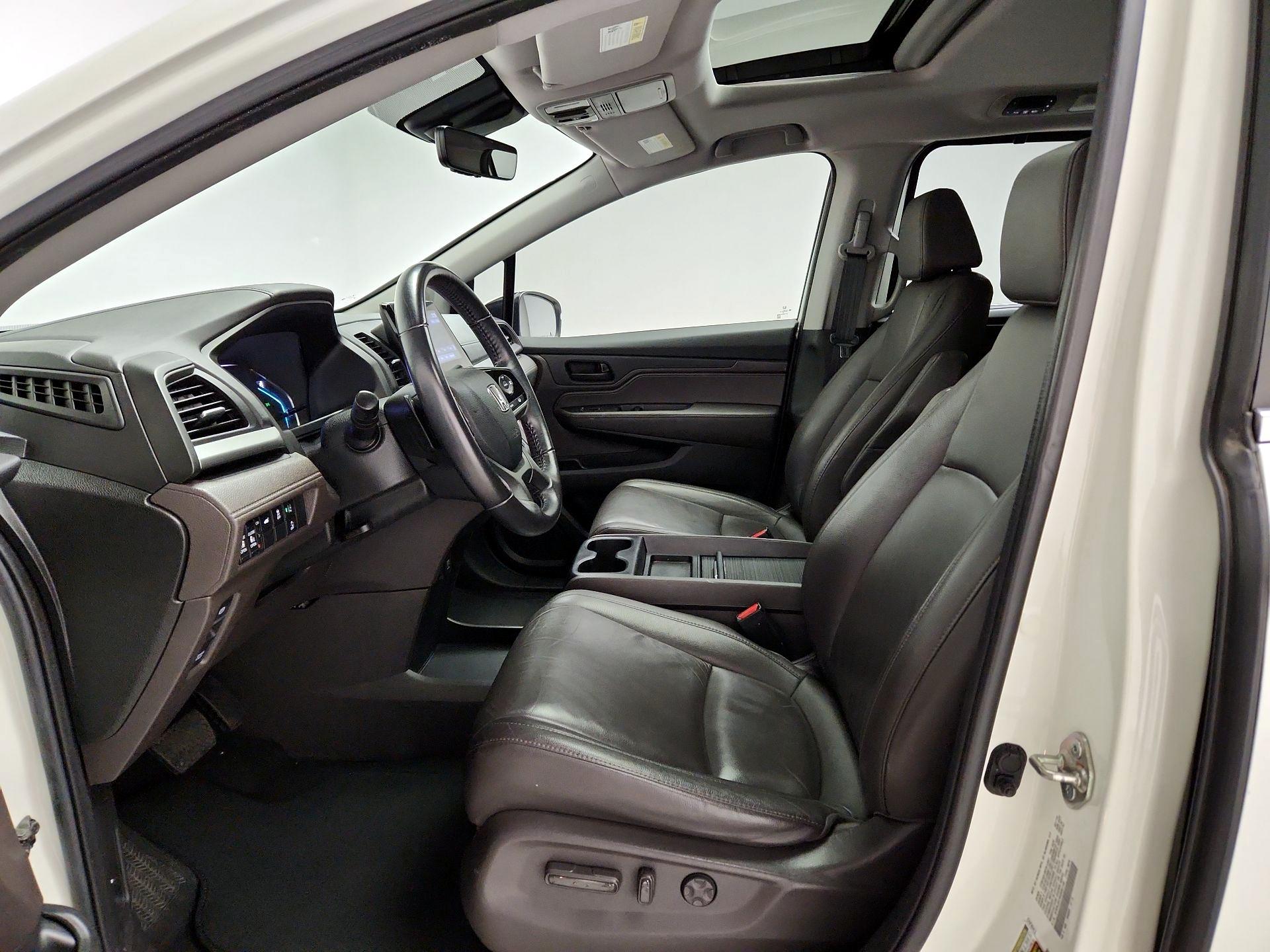 Thumbnail: 2019 Honda Odyssey - 11