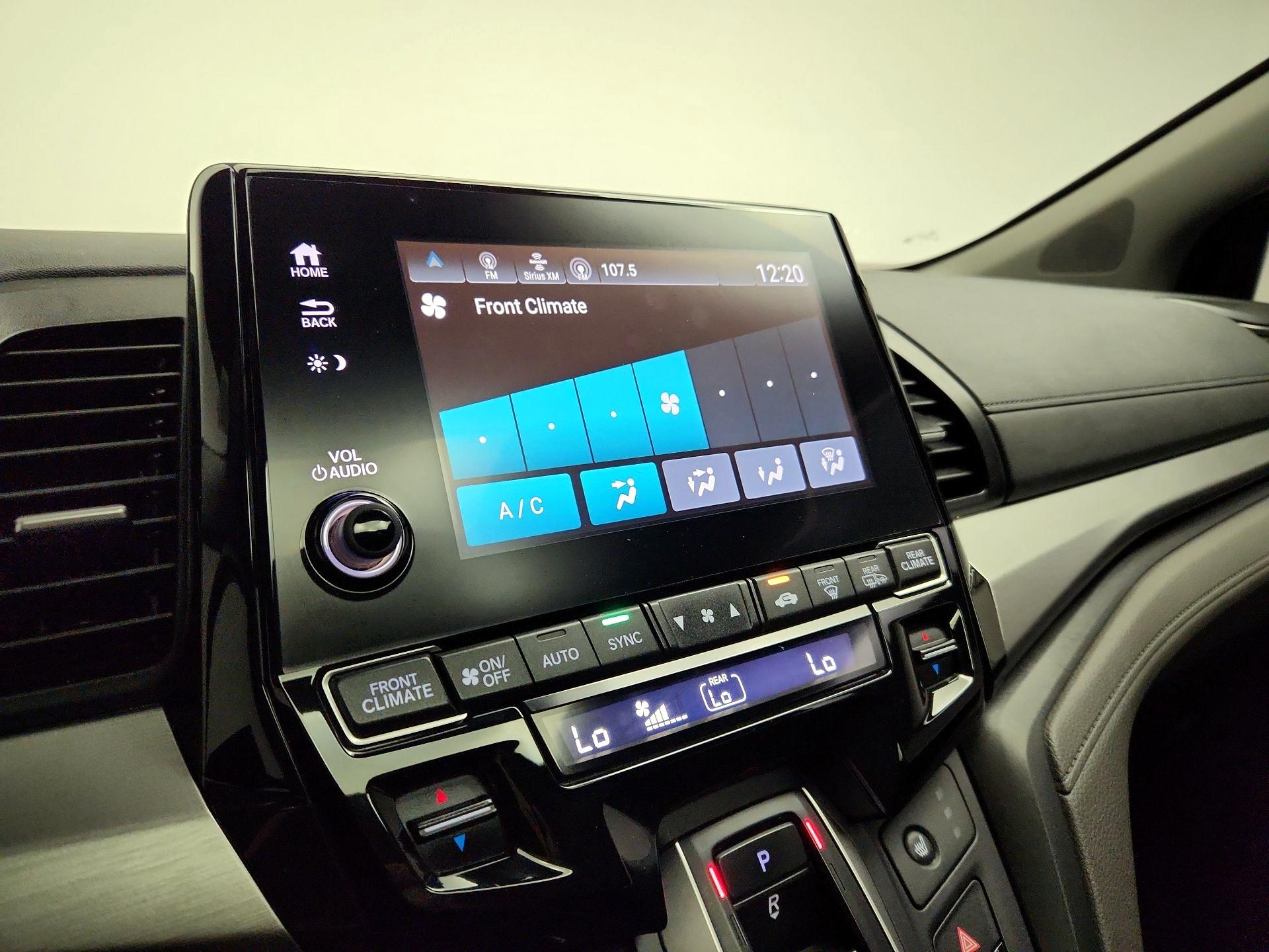 Thumbnail: 2019 Honda Odyssey - 16