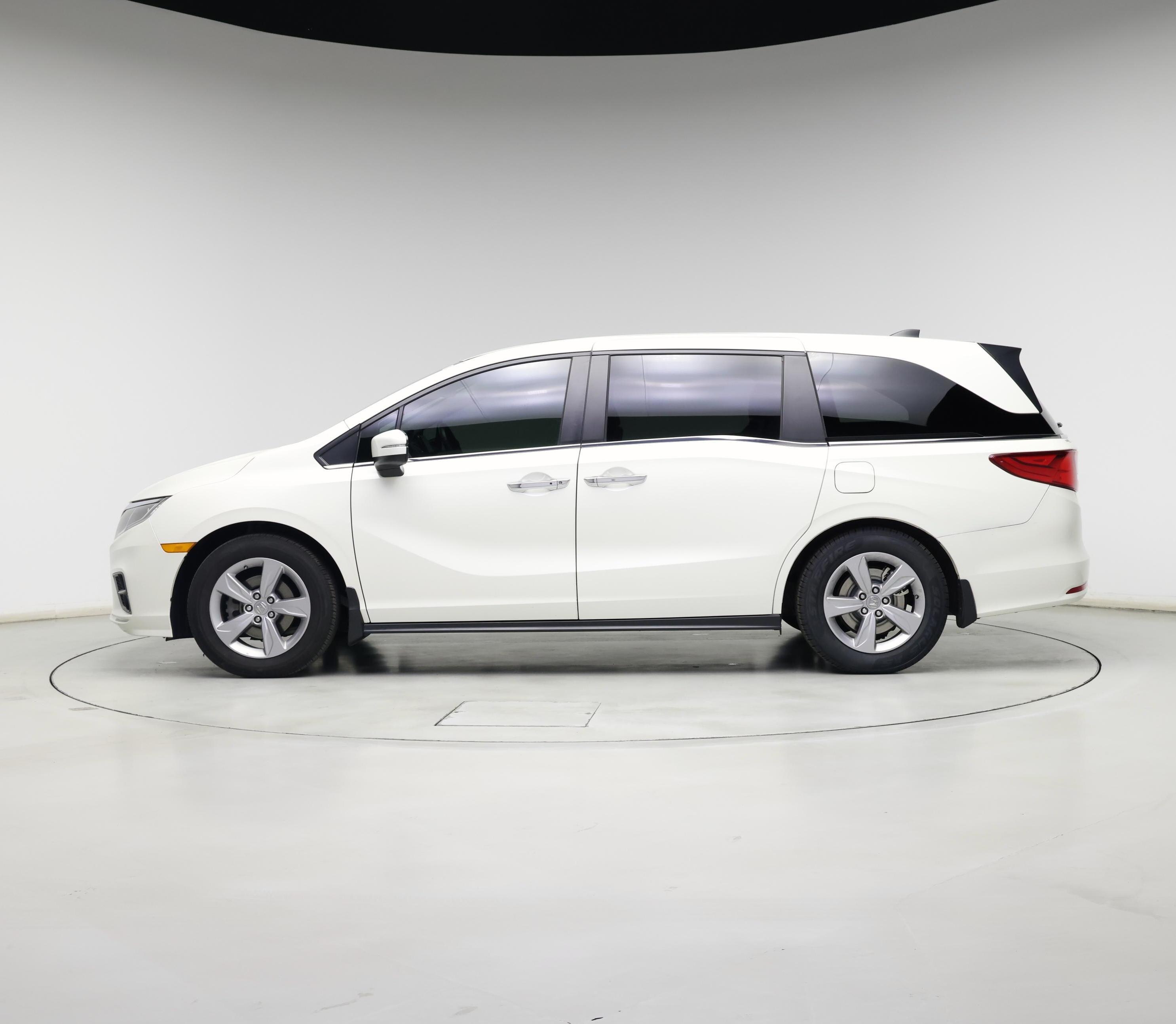 Thumbnail: 2019 Honda Odyssey - 3