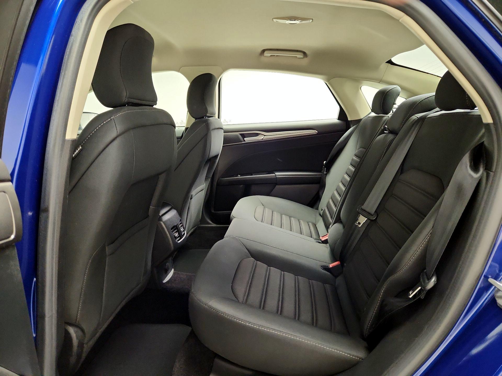 Thumbnail: 2017 Ford Fusion - 19