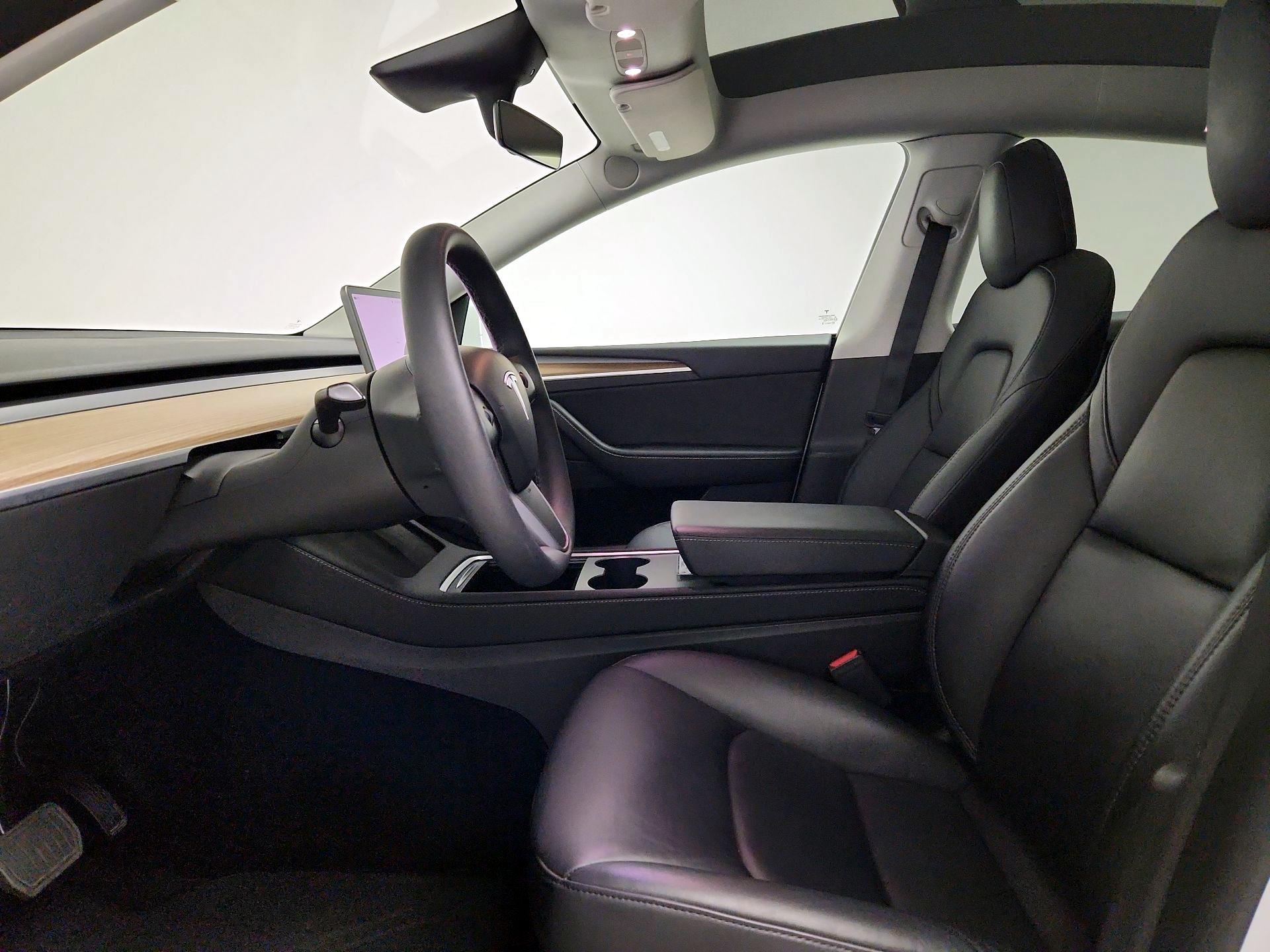 Thumbnail: 2023 Tesla Model Y - 11