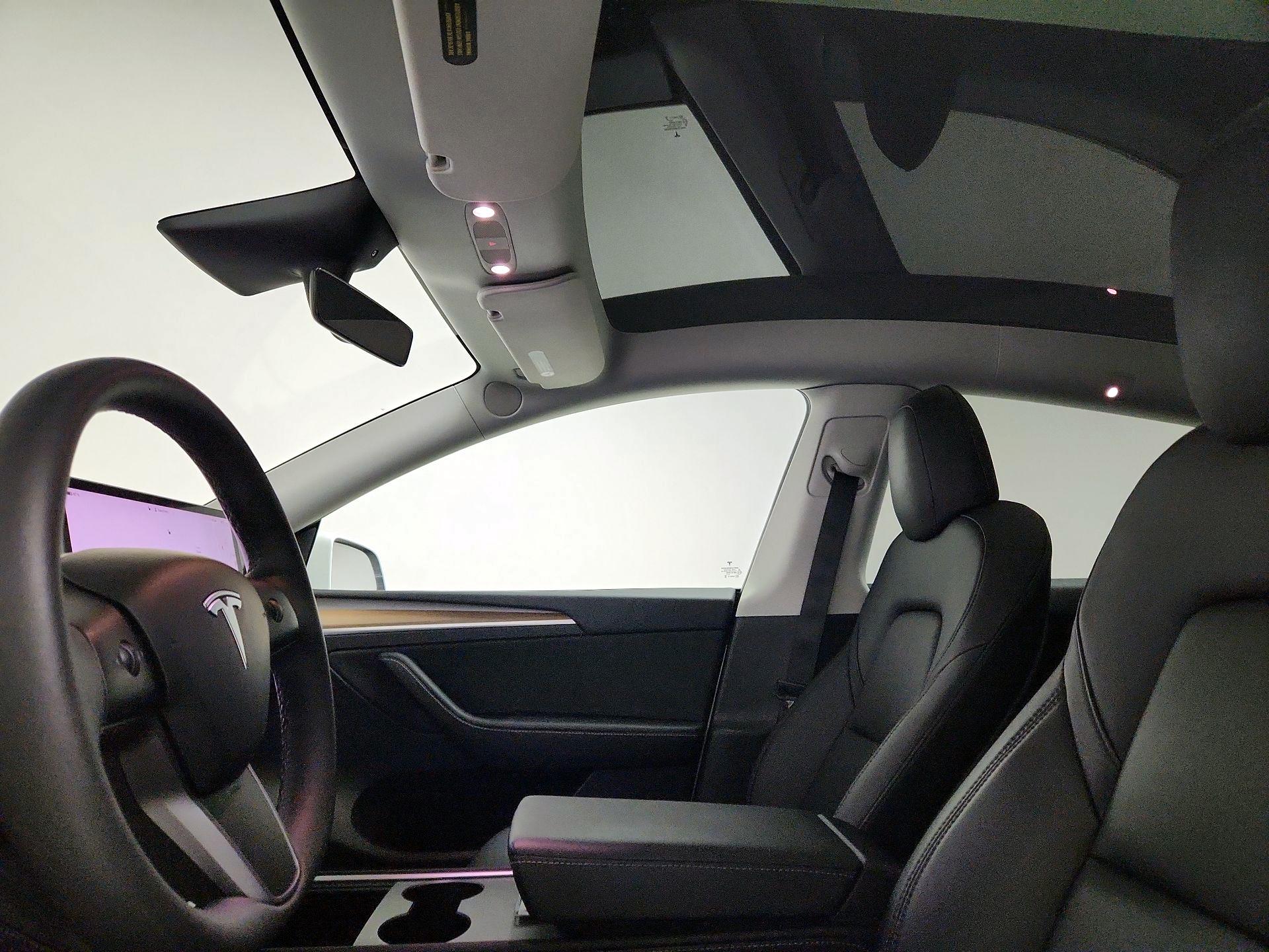 Thumbnail: 2023 Tesla Model Y - 18
