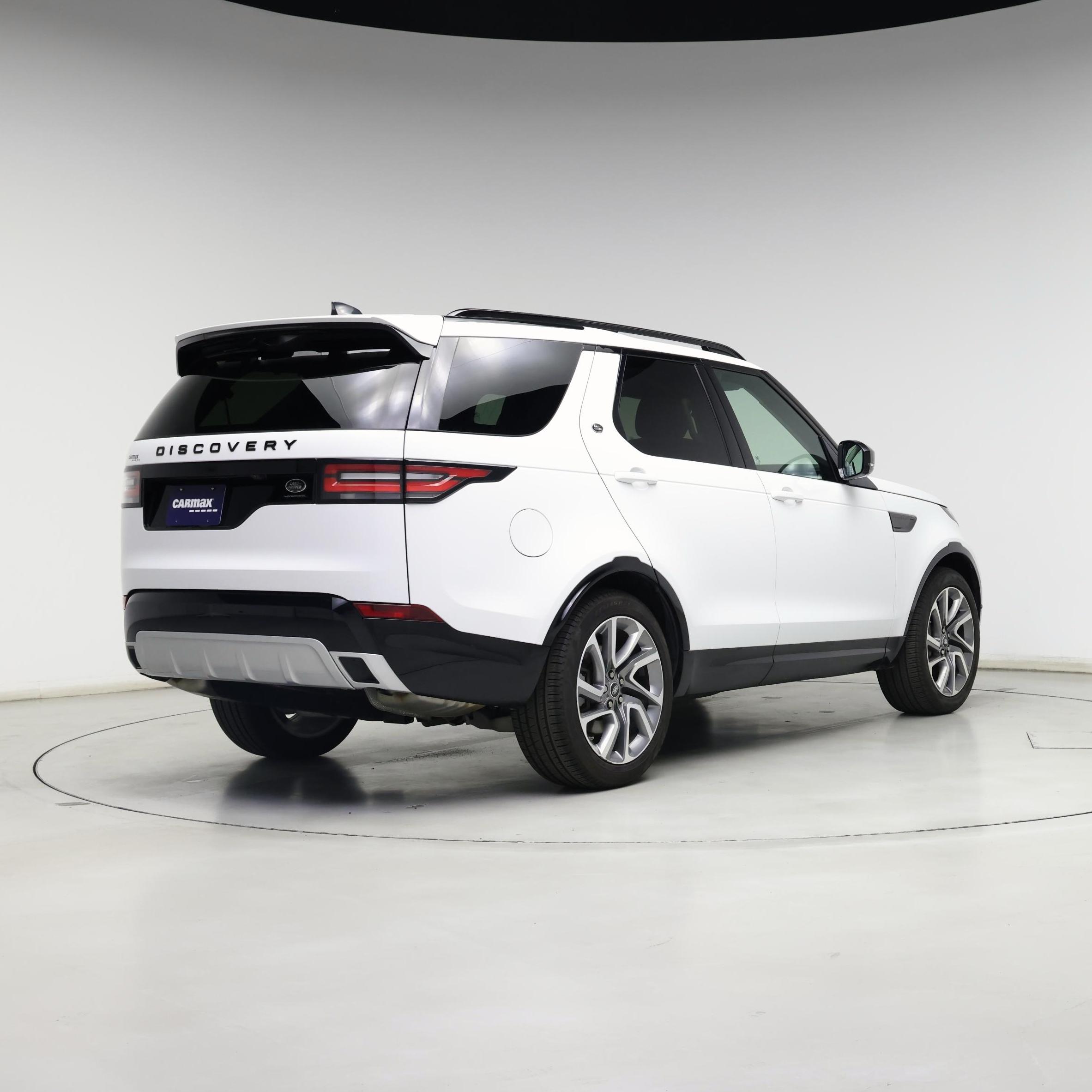 Thumbnail: 2020 Land Rover Discovery - 8