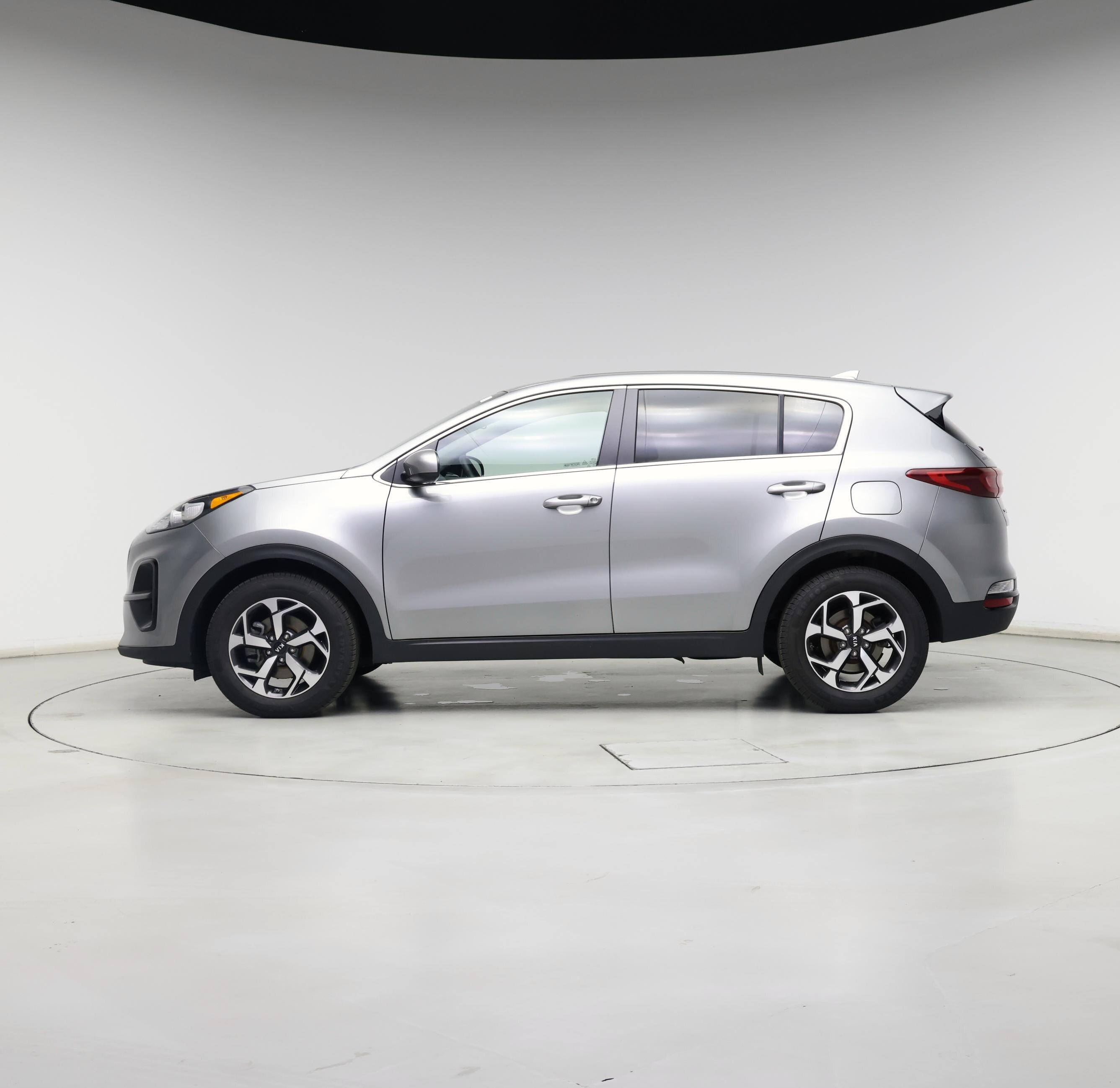 Thumbnail: 2020 Kia Sportage - 3