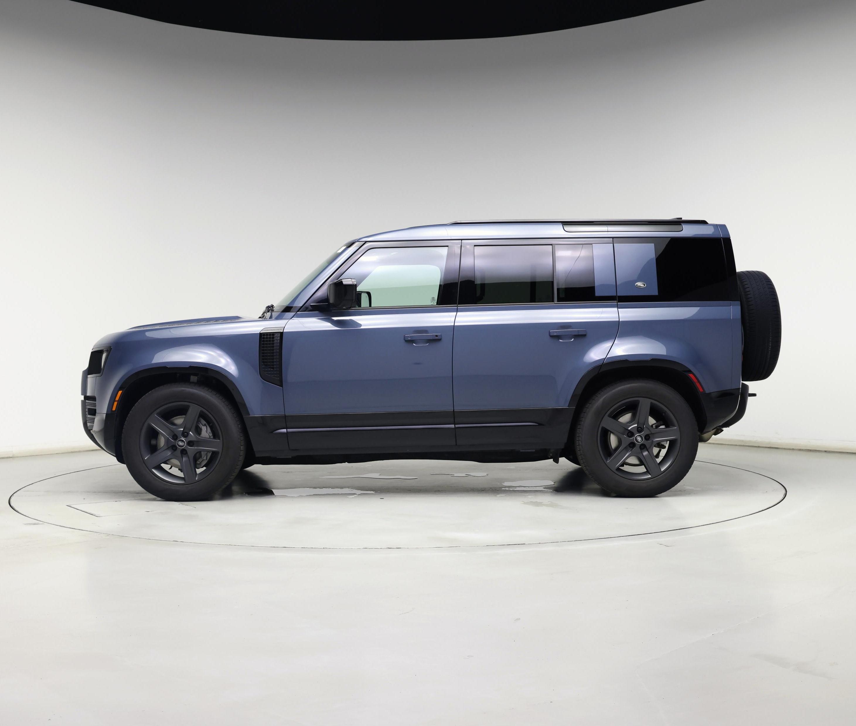 Thumbnail: 2023 Land Rover Defender - 3