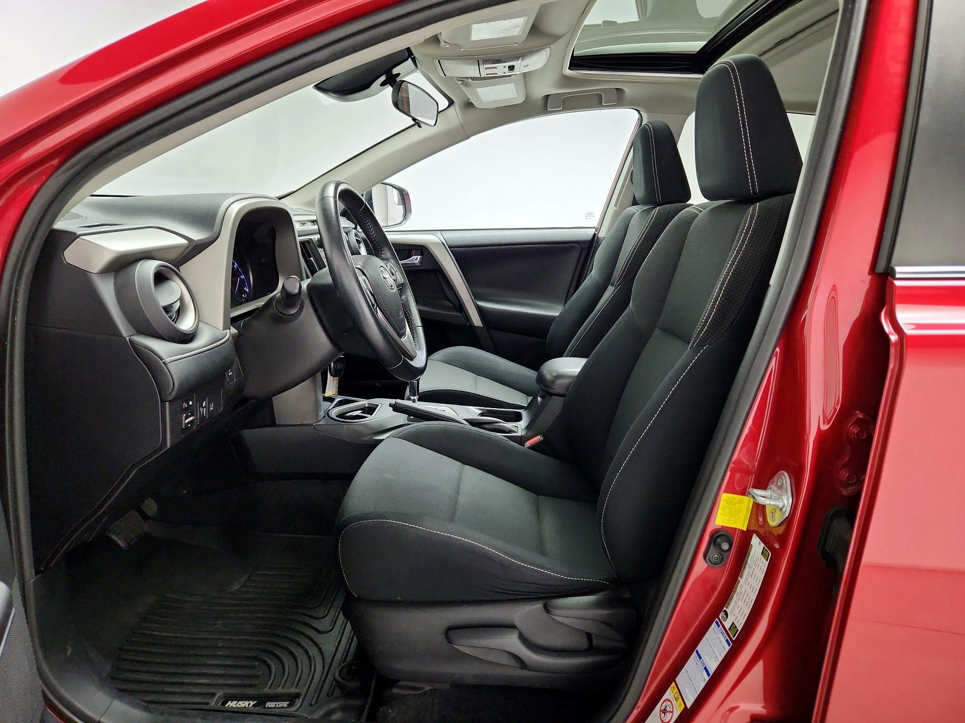 Thumbnail: 2017 Toyota RAV4 - 11