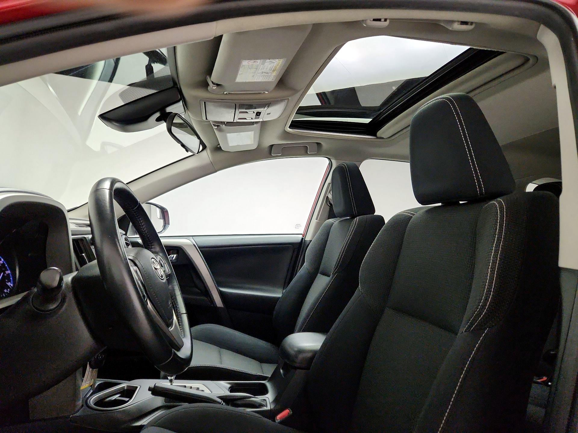Thumbnail: 2017 Toyota RAV4 - 19