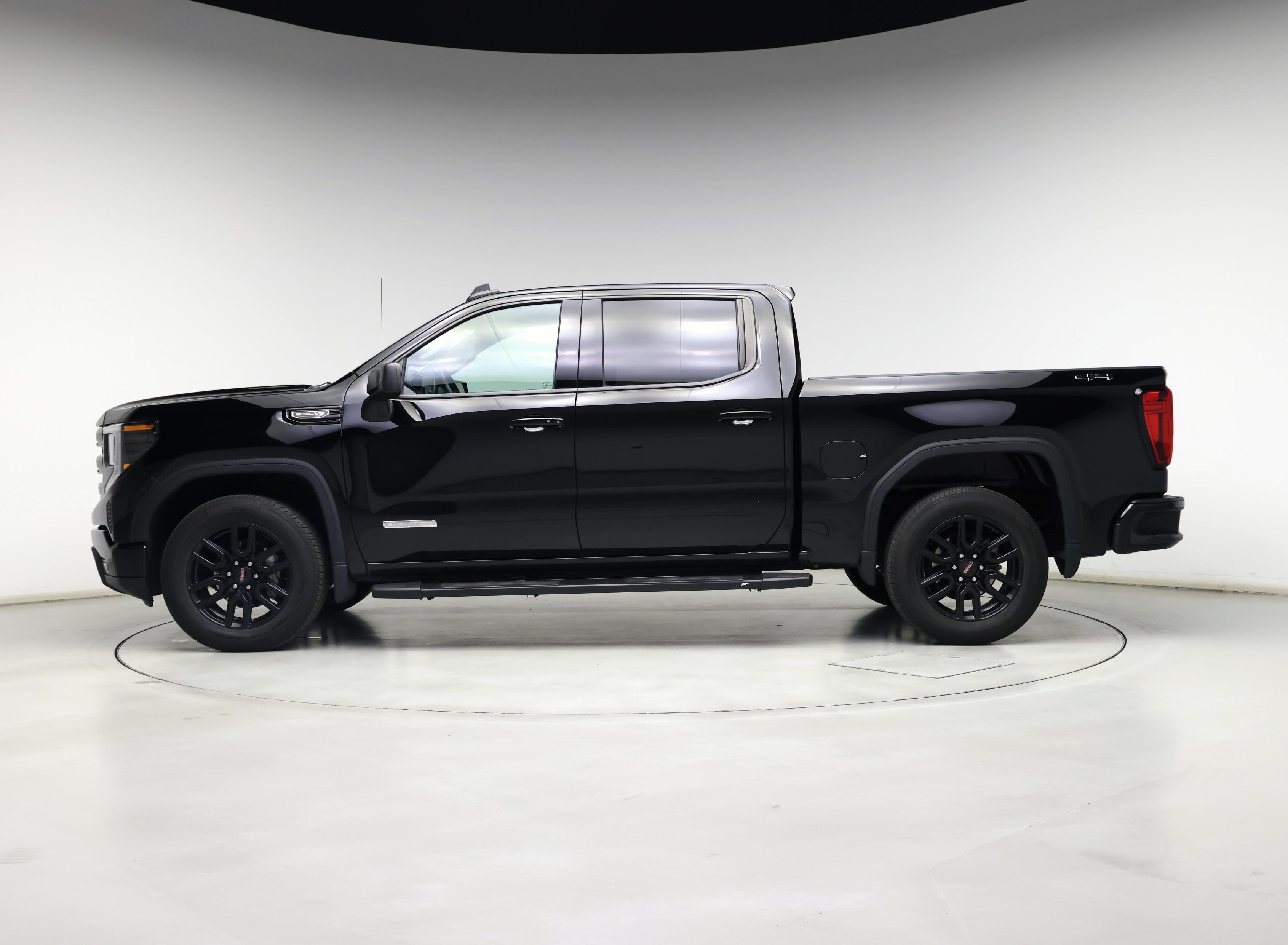 Thumbnail: 2024 GMC Sierra 1500 - 3
